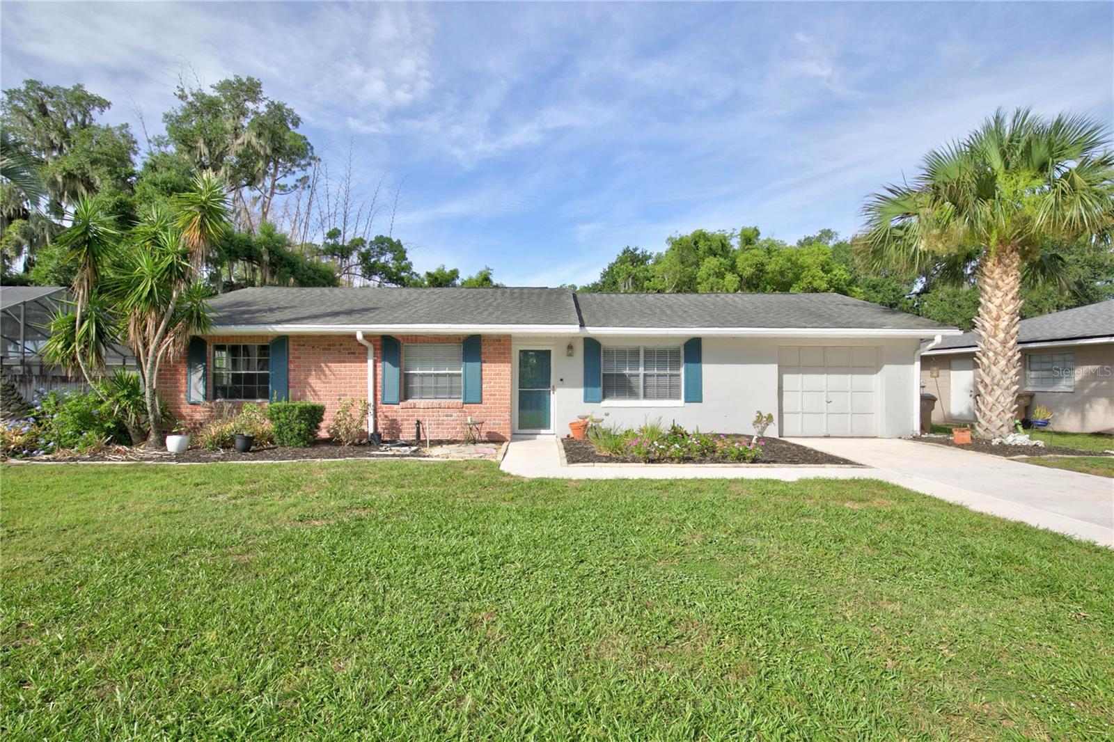 Photo of 3000 LAUREL DRIVE MOUNT DORA FL 32757