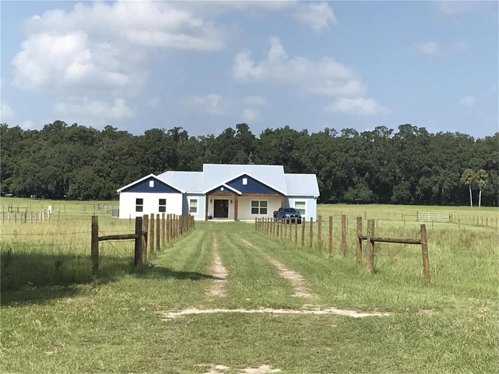 Photo of 12700 CR 245E OXFORD FL 34484