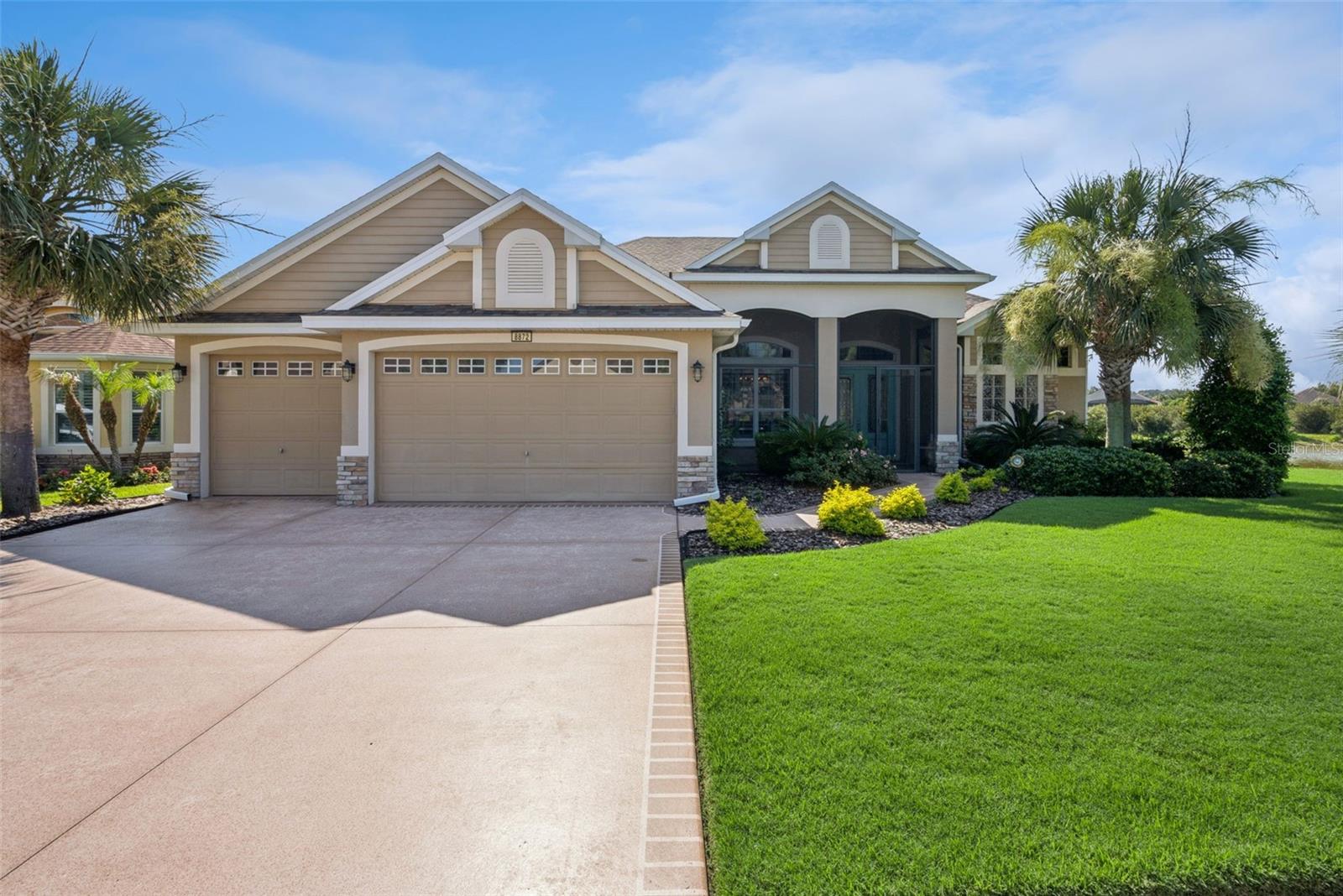 Photo of 8872 BRIDGEPORT BAY CIRCLE MOUNT DORA FL 32757