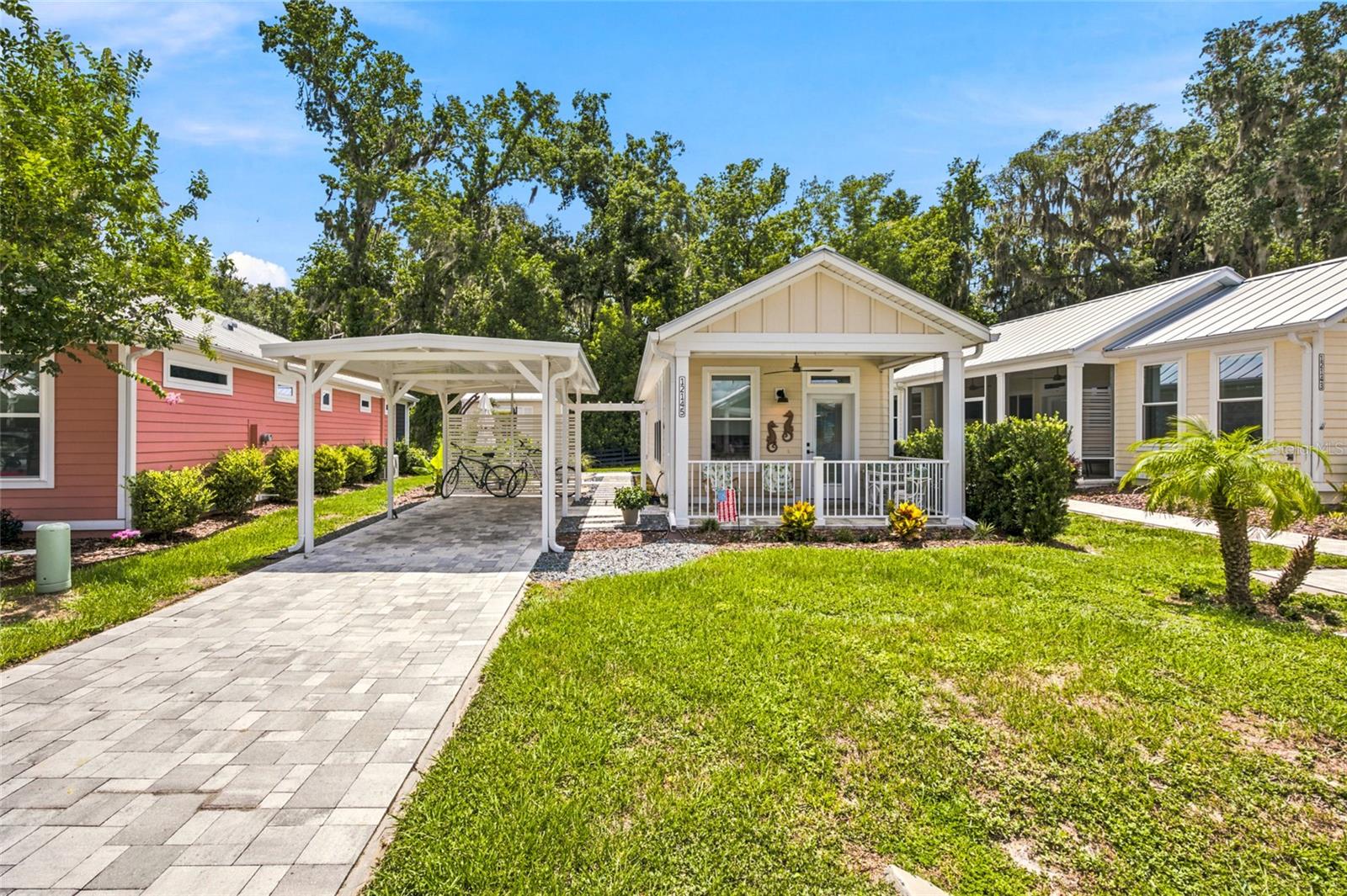 Photo of 12145 GRAND OAK LANE OXFORD FL 34484