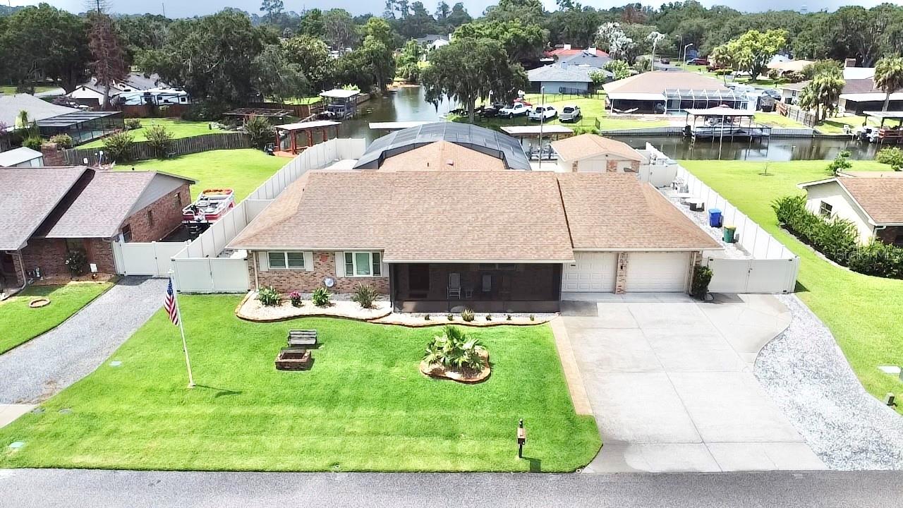 Photo of 209 W DELAWARE STREET TAVARES FL 32778