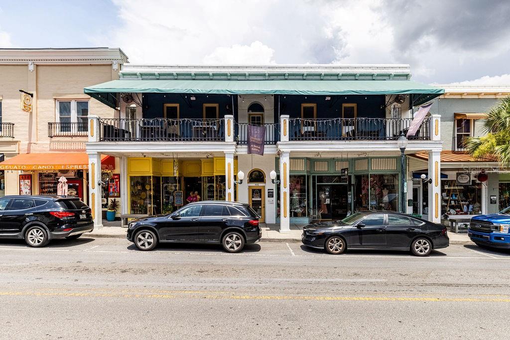 Photo of 440 N DONNELLY STREET MOUNT DORA FL 32757