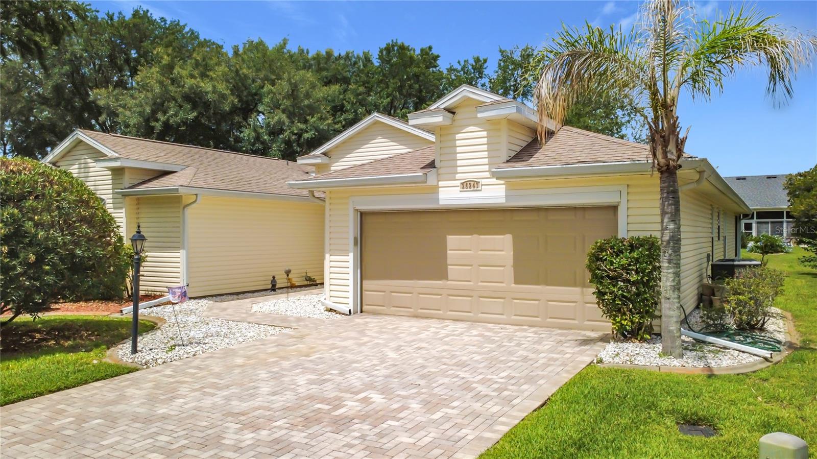 Photo of 25243 RIVER CREST DRIVE LEESBURG FL 34748
