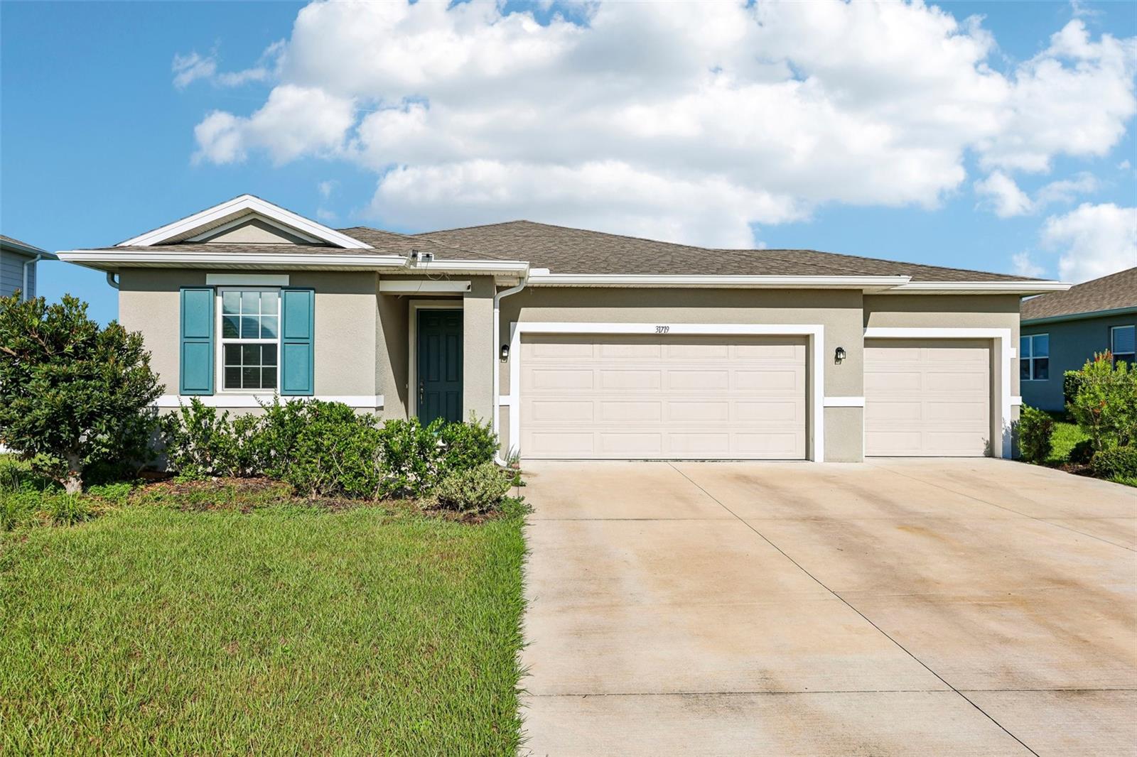 Photo of 31719 BROADWATER AVENUE LEESBURG FL 34748
