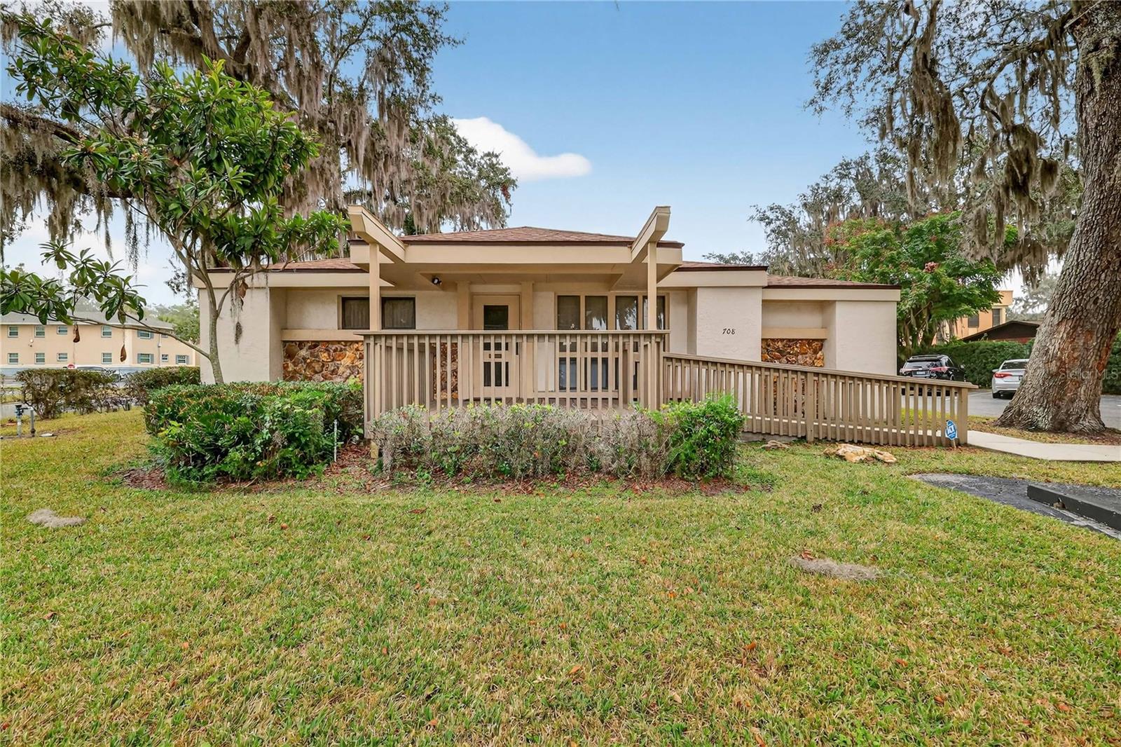 Photo of 708 LEE STREET LEESBURG FL 34748
