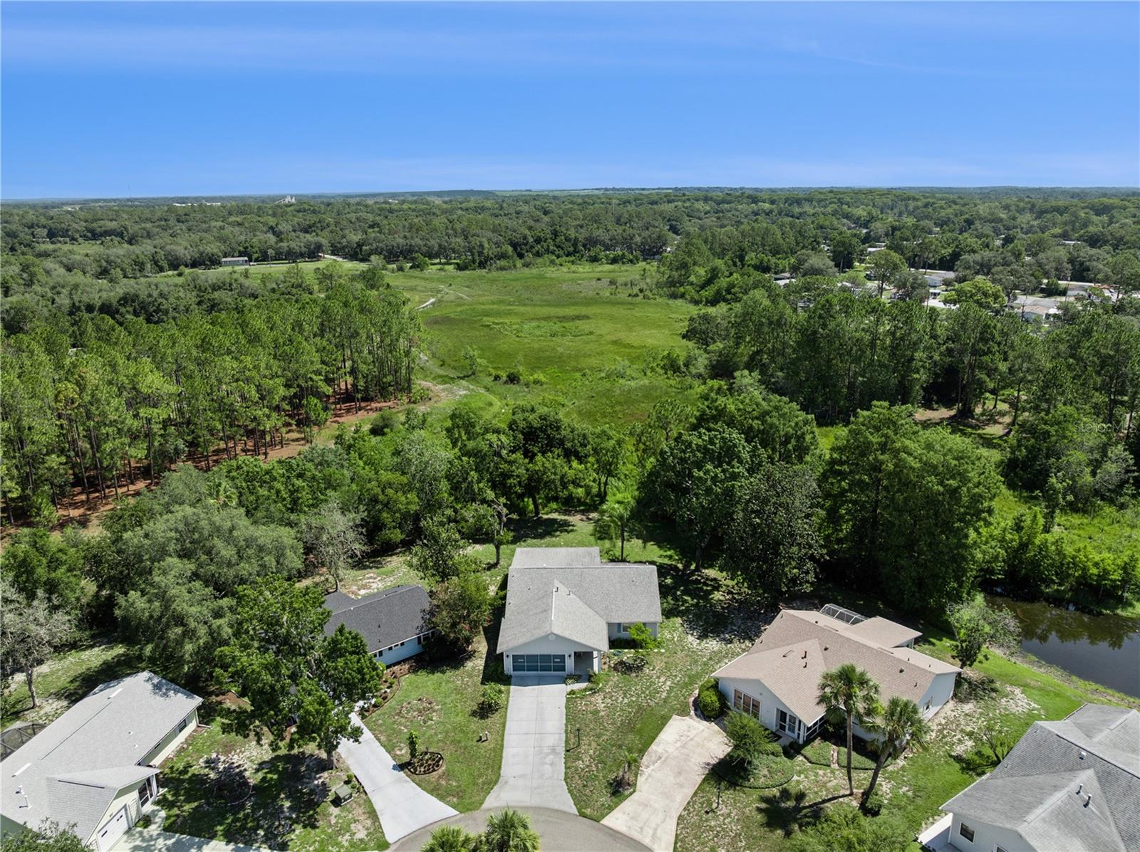 Photo of 32 GORDON COURT LEESBURG FL 34788