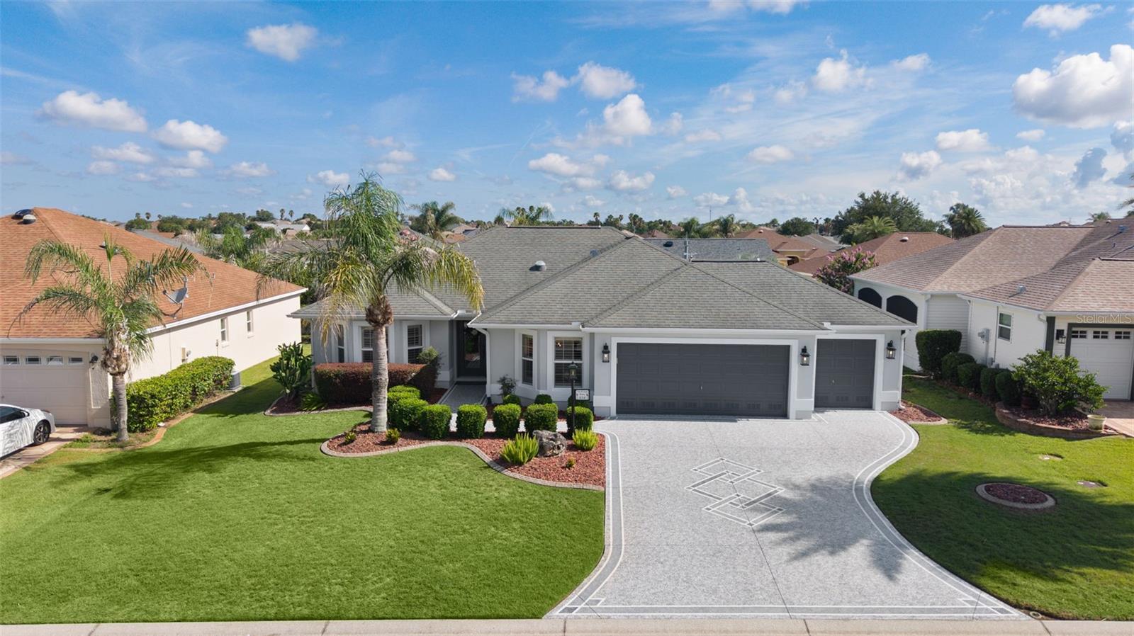 Photo of 634 ALLENWOOD LOOP THE VILLAGES FL 32162