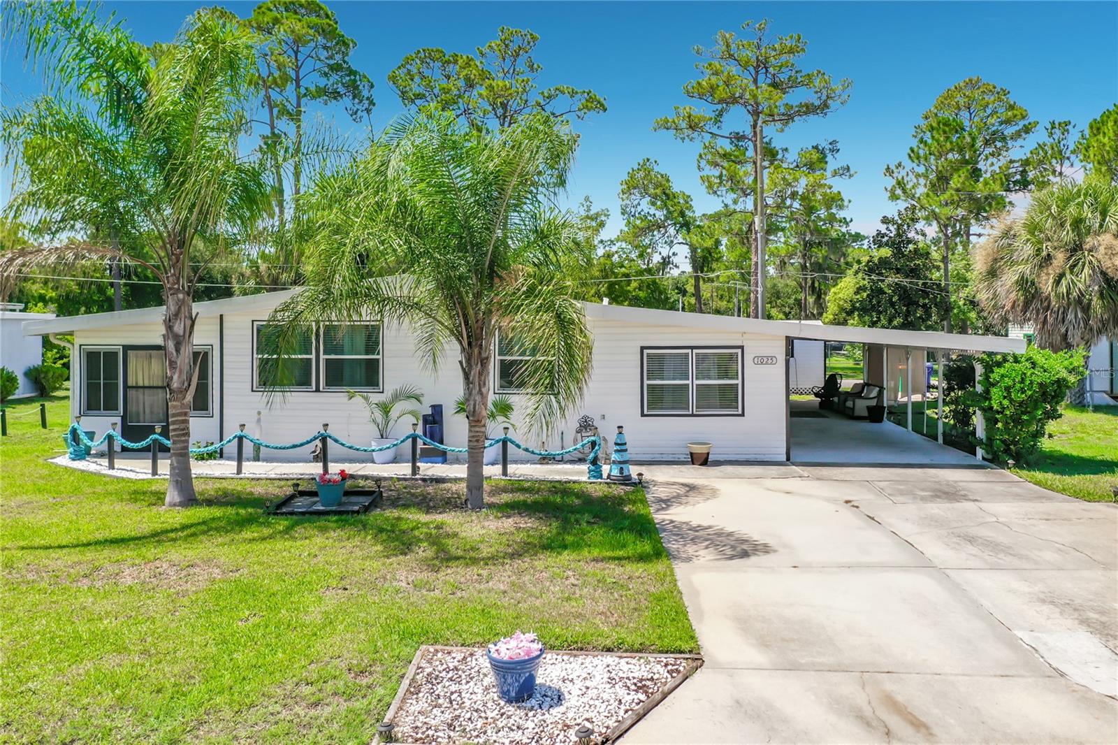 Photo of 1025 CAPELLA DRIVE #1 TAVARES FL 32778