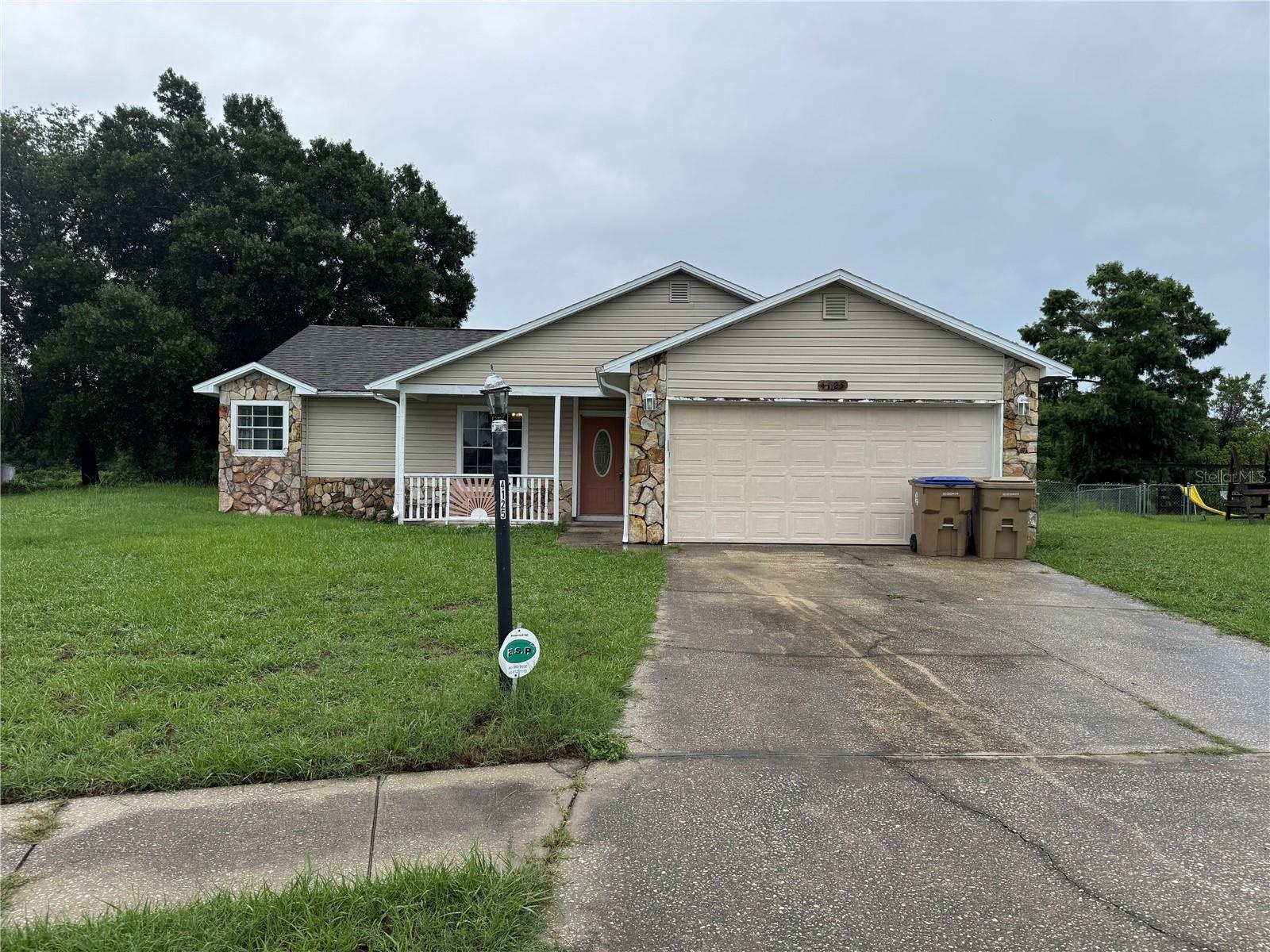 Photo of 4125 E VISTA COURT KISSIMMEE FL 34746