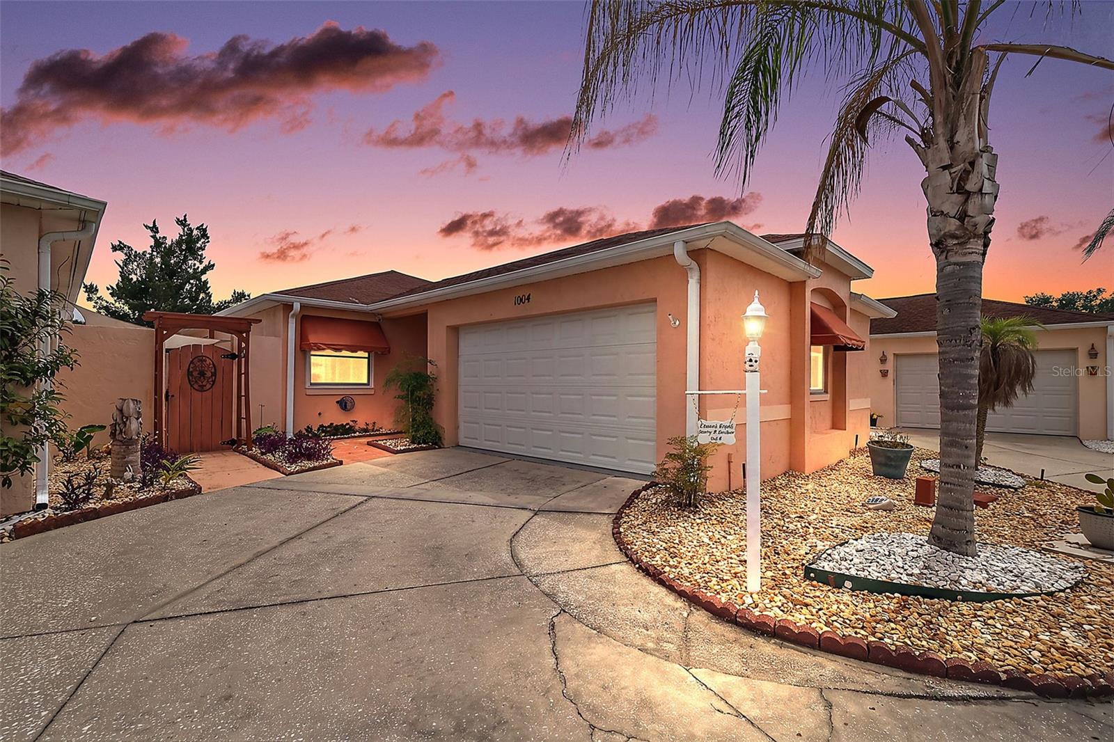 Photo of 1004 LAREDO LANE LADY LAKE FL 32159