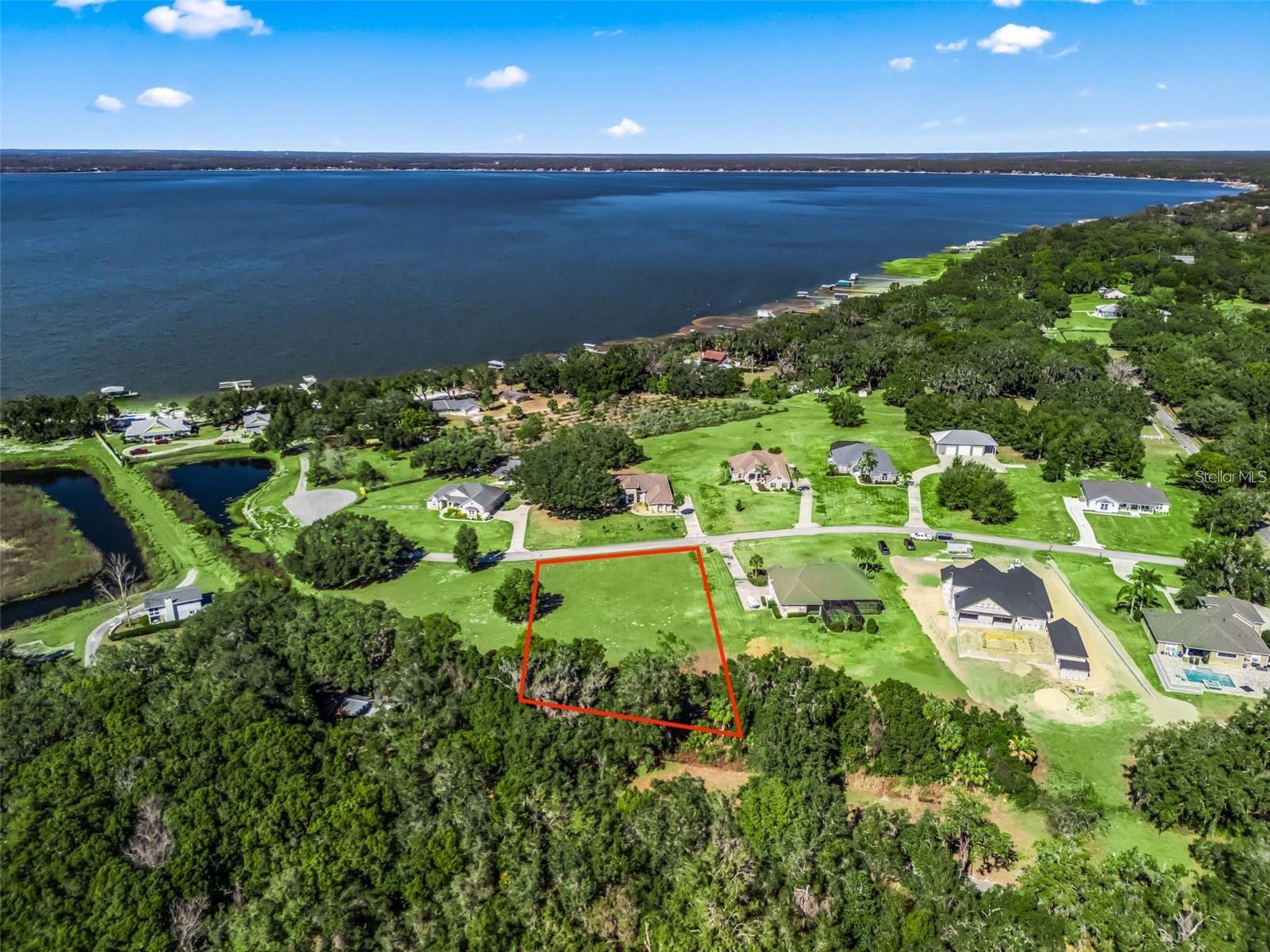 Photo of SE 156TH LANE WEIRSDALE FL 32195