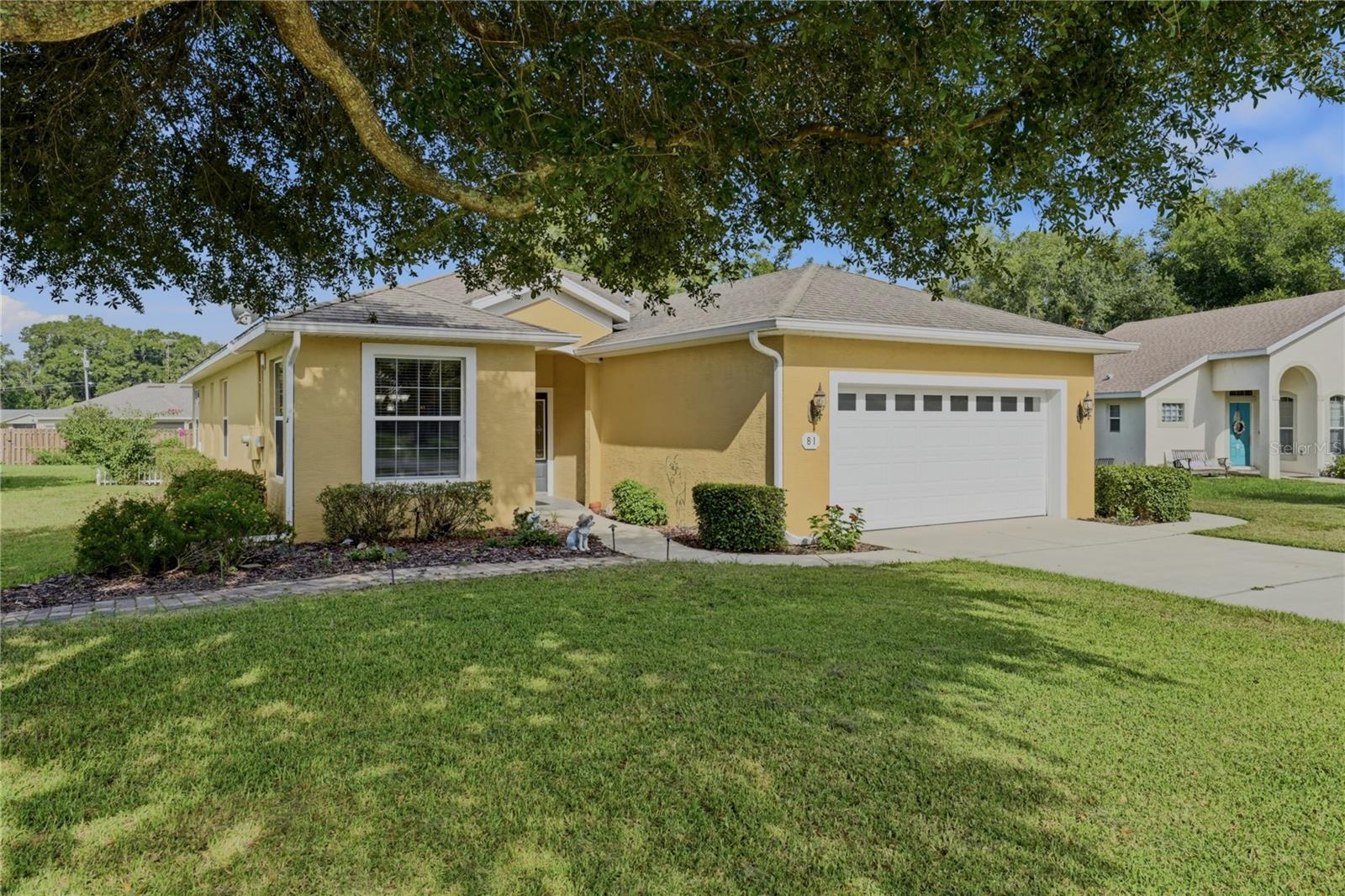 Photo of 81 TWIN LAKE CIR UMATILLA FL 32784