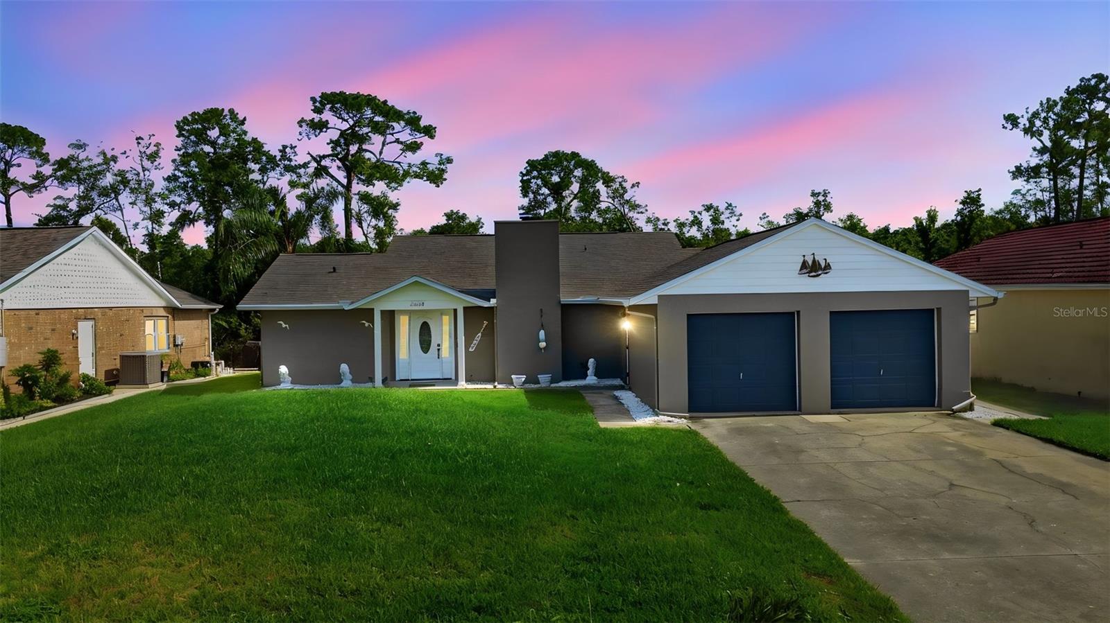 Photo of 26638 E COVE DRIVE TAVARES FL 32778