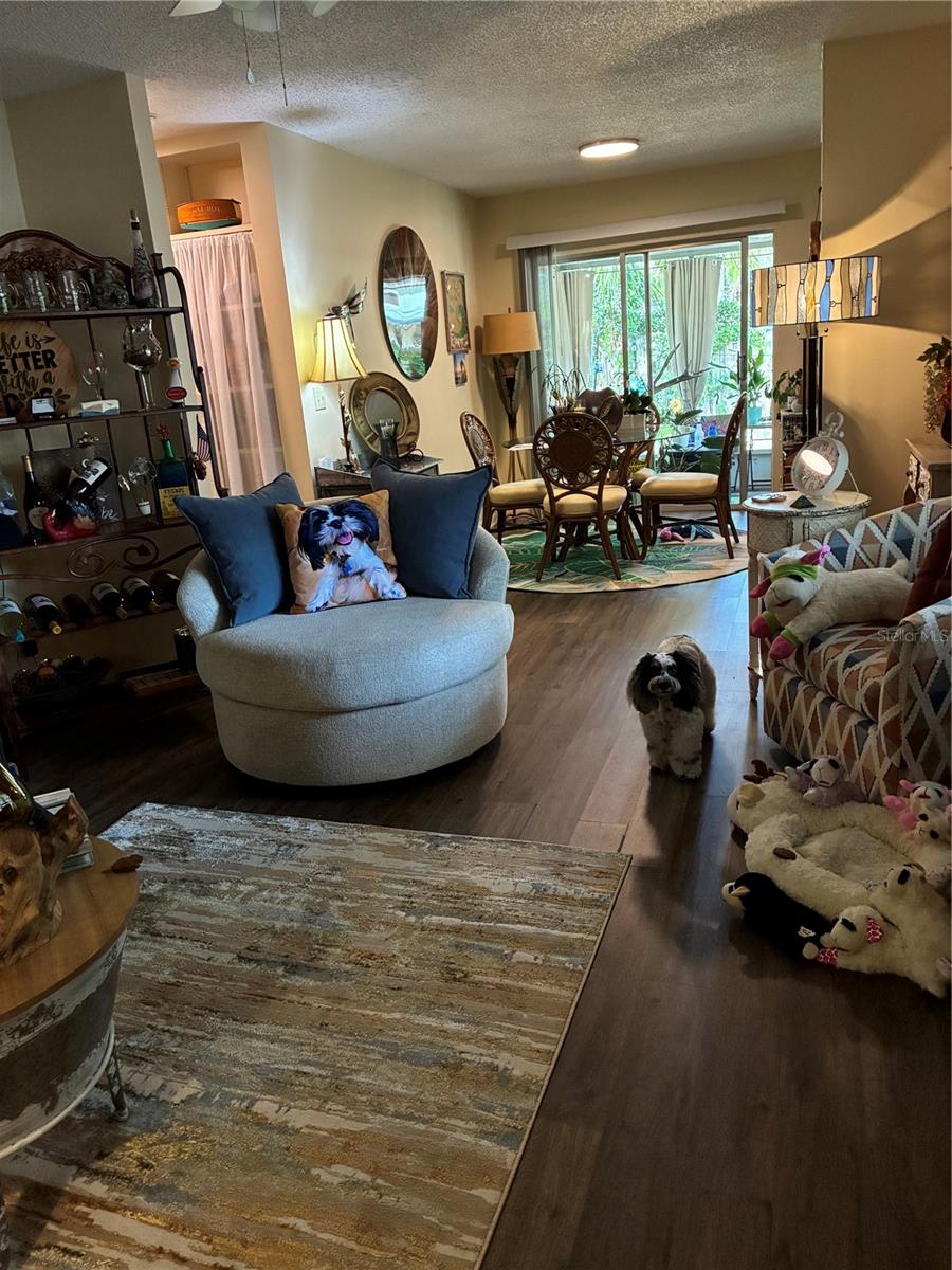Photo of 142 S SIMPSON STREET MOUNT DORA FL 32757