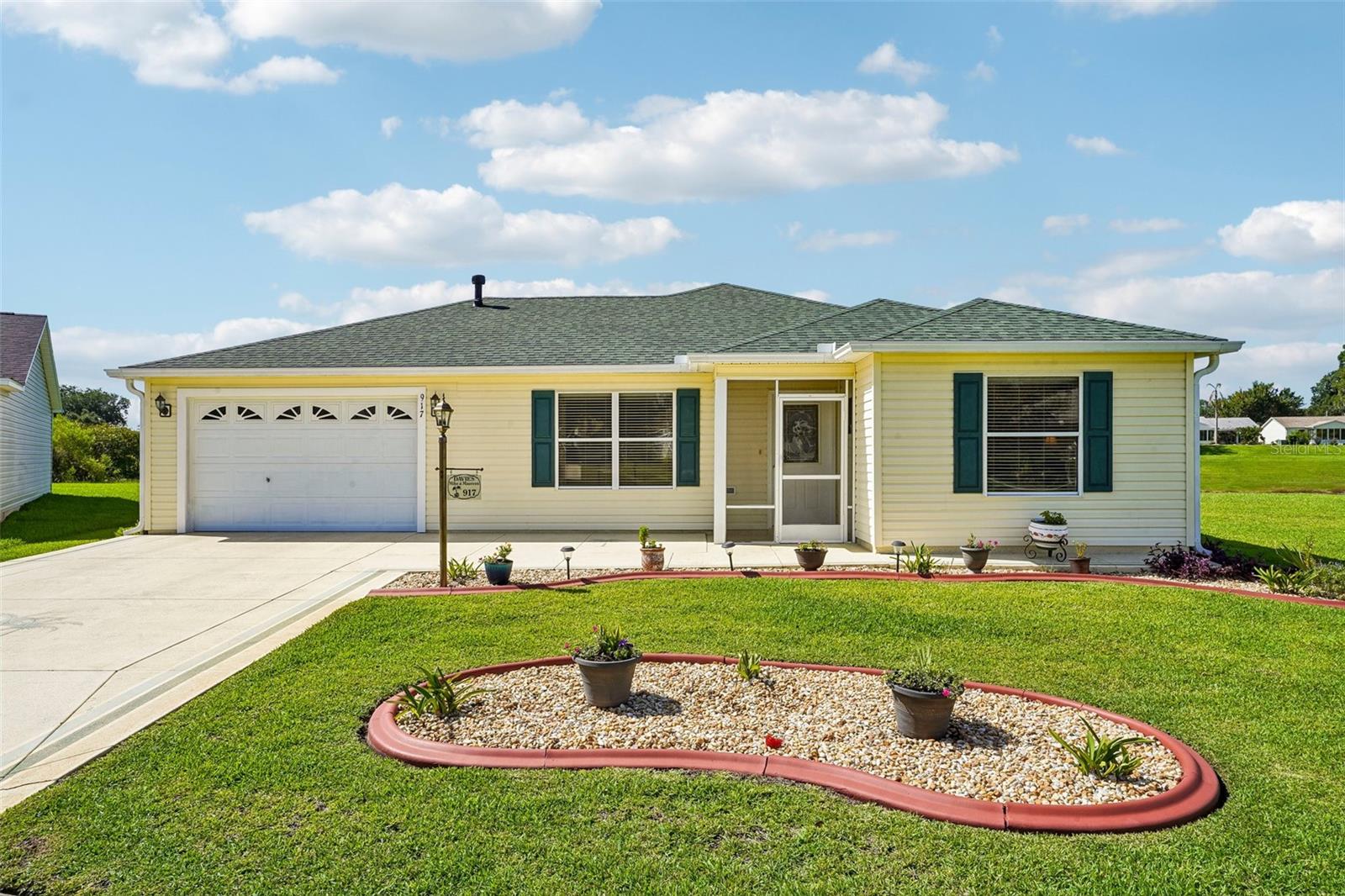 Photo of 917 EASTMONT COURT THE VILLAGES FL 32162