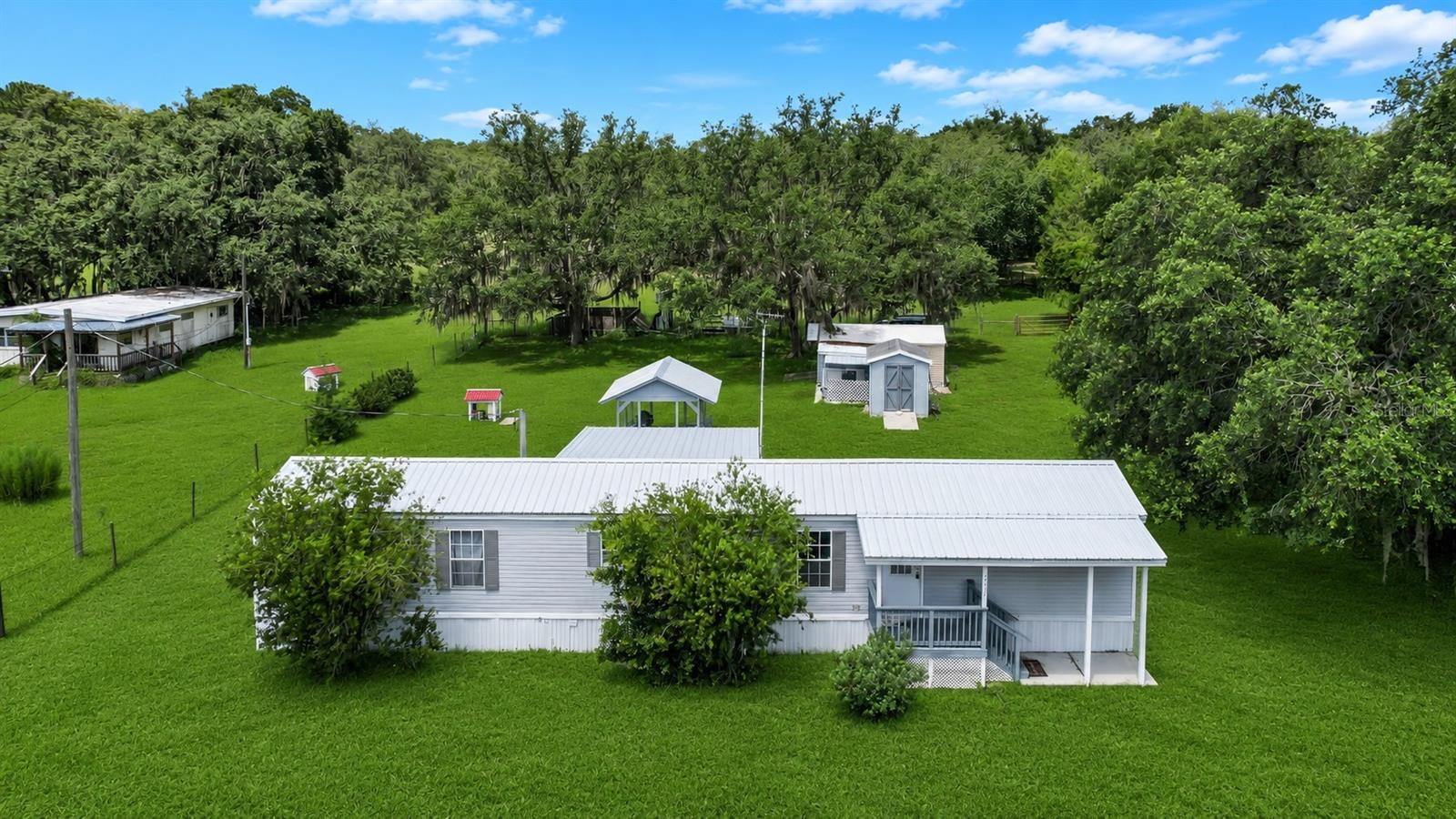Photo of 7438 CR 663 BUSHNELL FL 33513