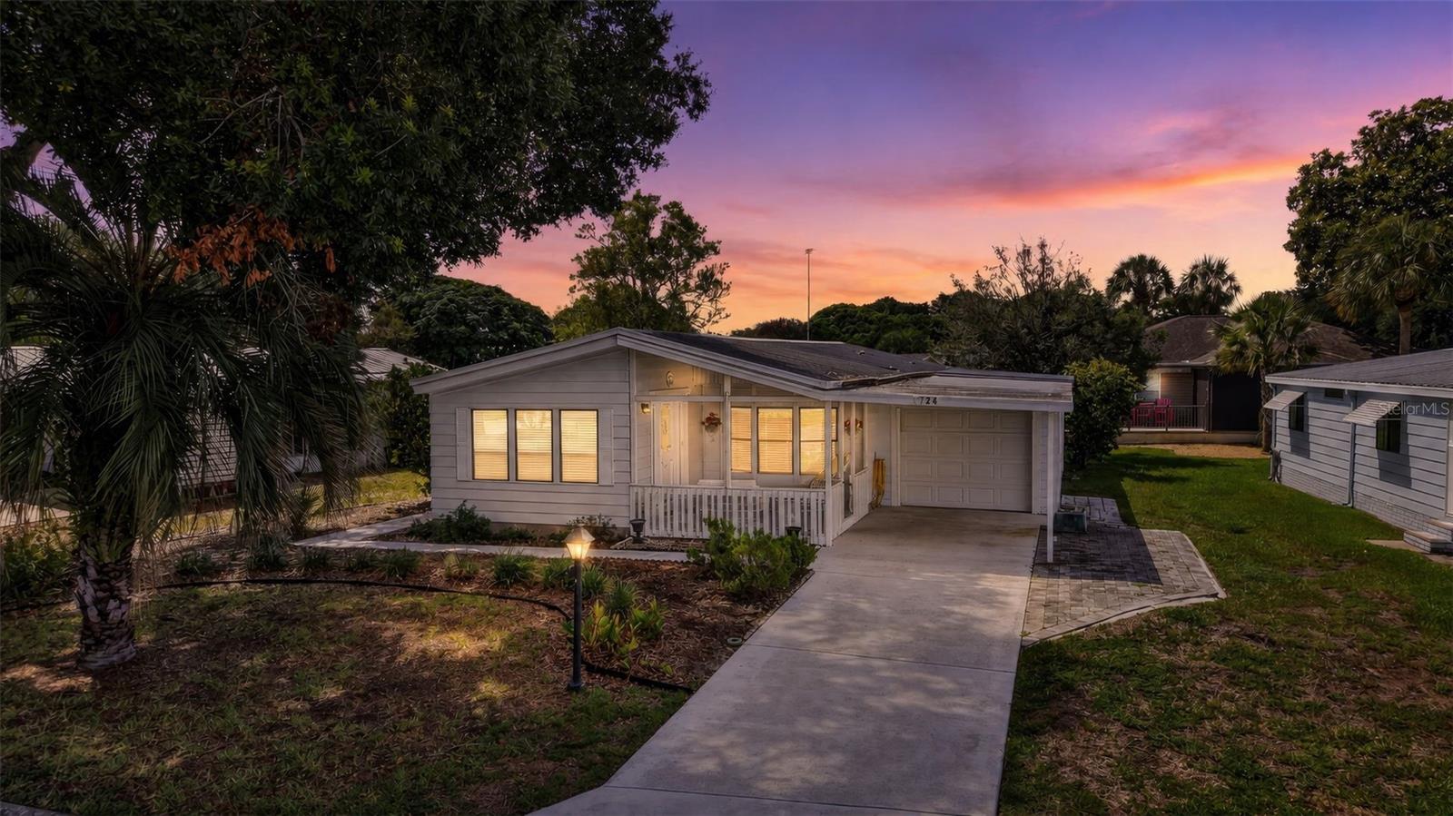 Photo of 724 JASON DRIVE THE VILLAGES FL 32159
