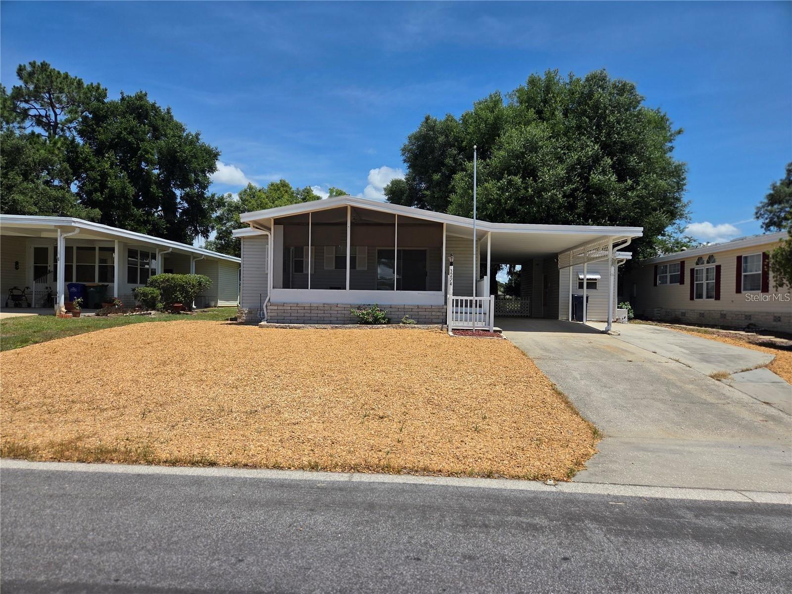 Photo of 3224 MANATEE ROAD TAVARES FL 32778