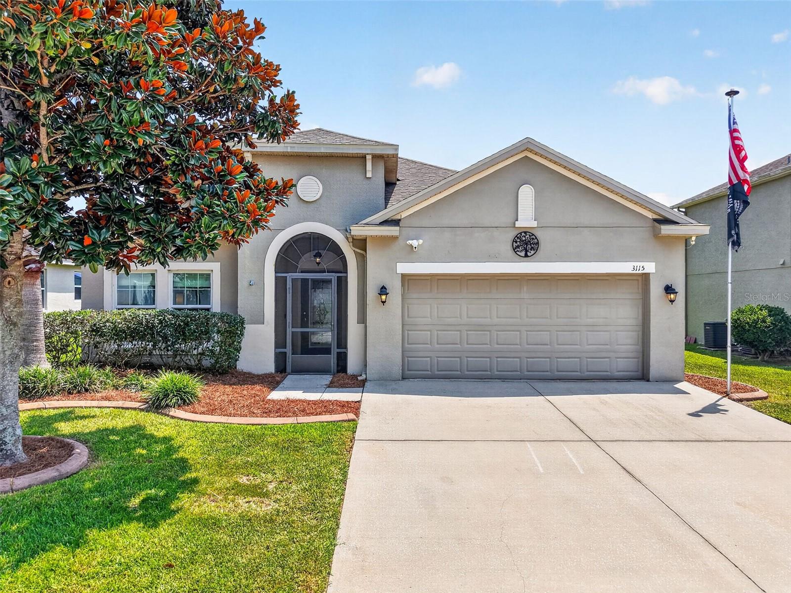 Photo of 3115 ZANDER DRIVE GRAND ISLAND FL 32735