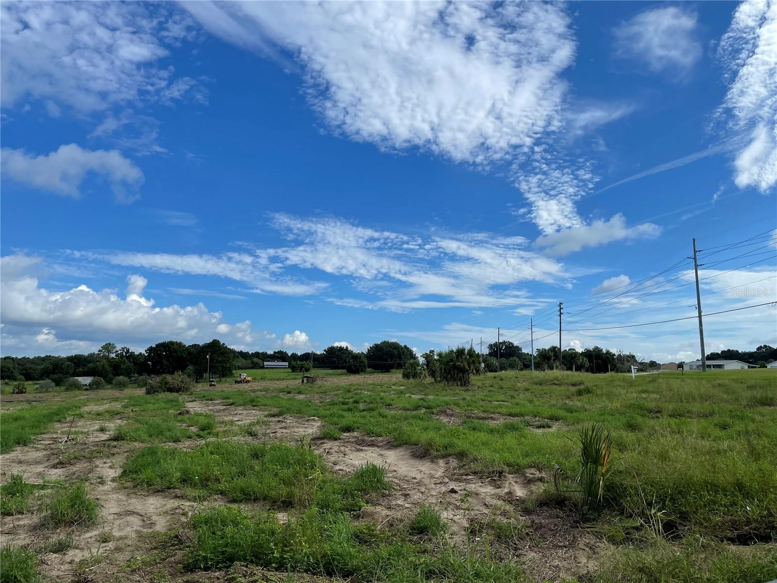 Photo of SUNSET HARBOR RD WEIRSDALE FL 32195