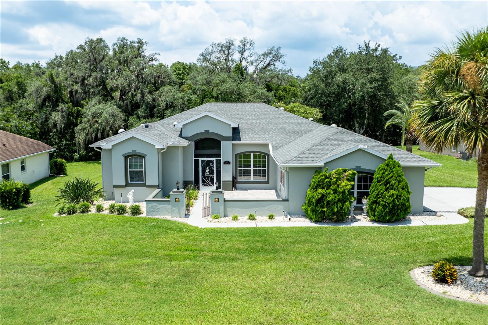 Photo of 5121 AURORA DRIVE LEESBURG FL 34748