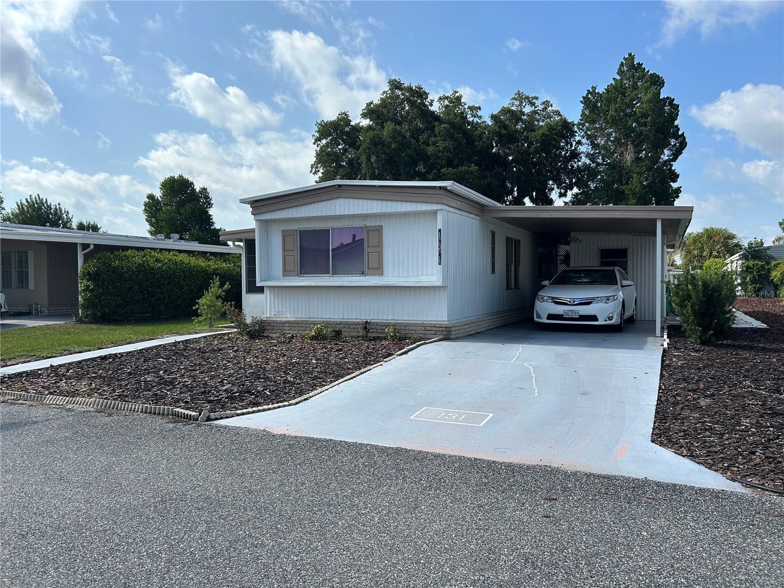 Photo of 131 MALAYON WAY LEESBURG FL 34788
