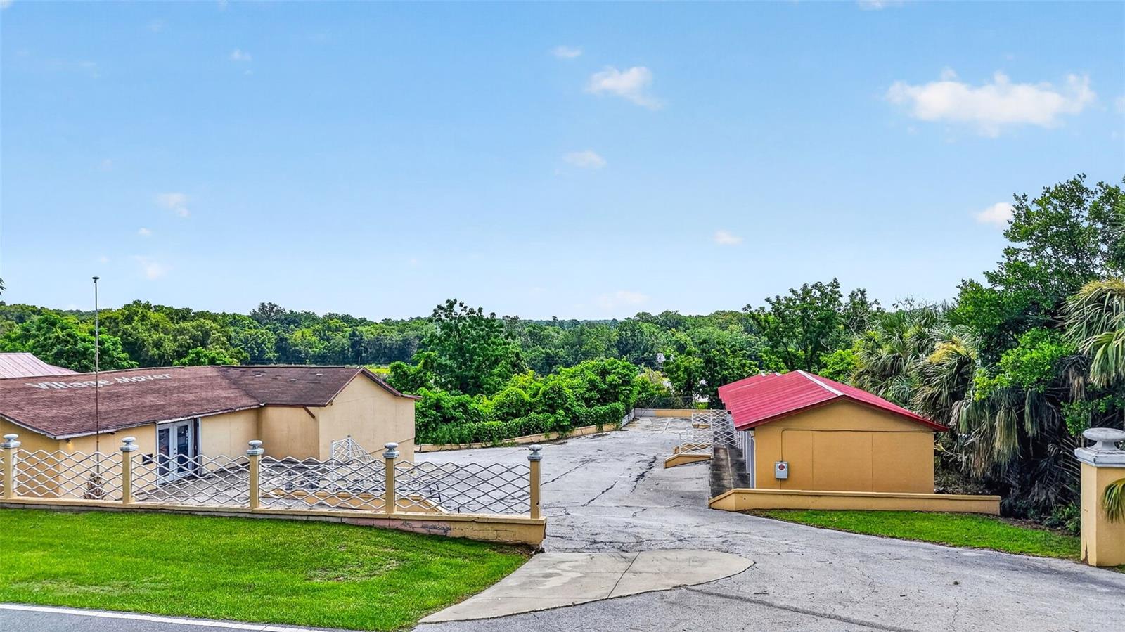 Photo of 2766 US HIGHWAY 441/27 HIGHWAY FRUITLAND PARK FL 34731