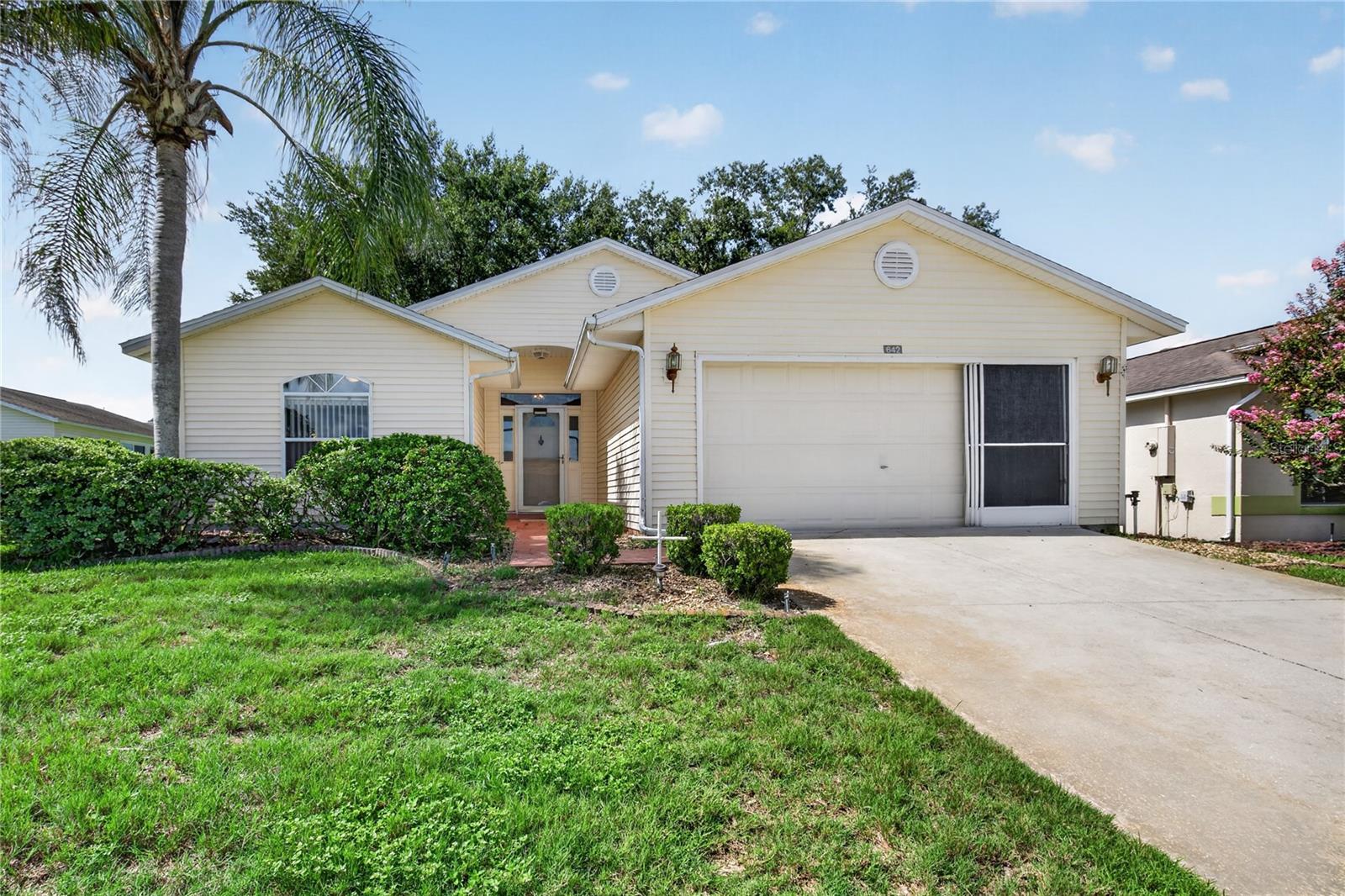 Photo of 642 TIMBERCREST DRIVE LEESBURG FL 34748