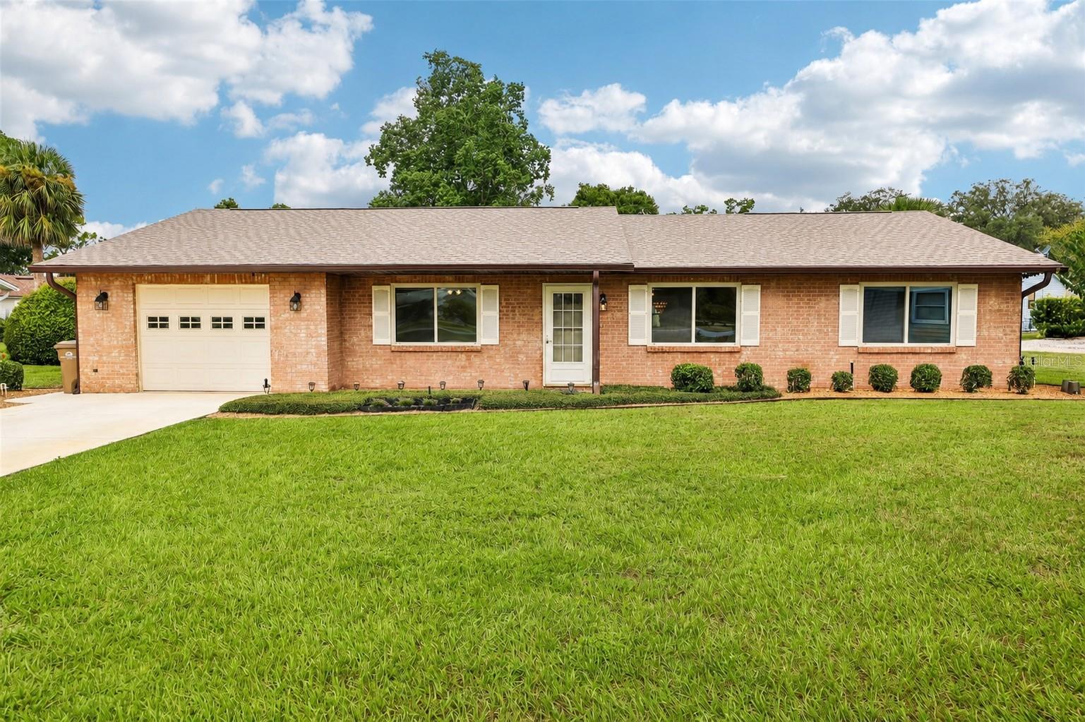 Photo of 70 STONE HAVEN COURT LEESBURG FL 34788