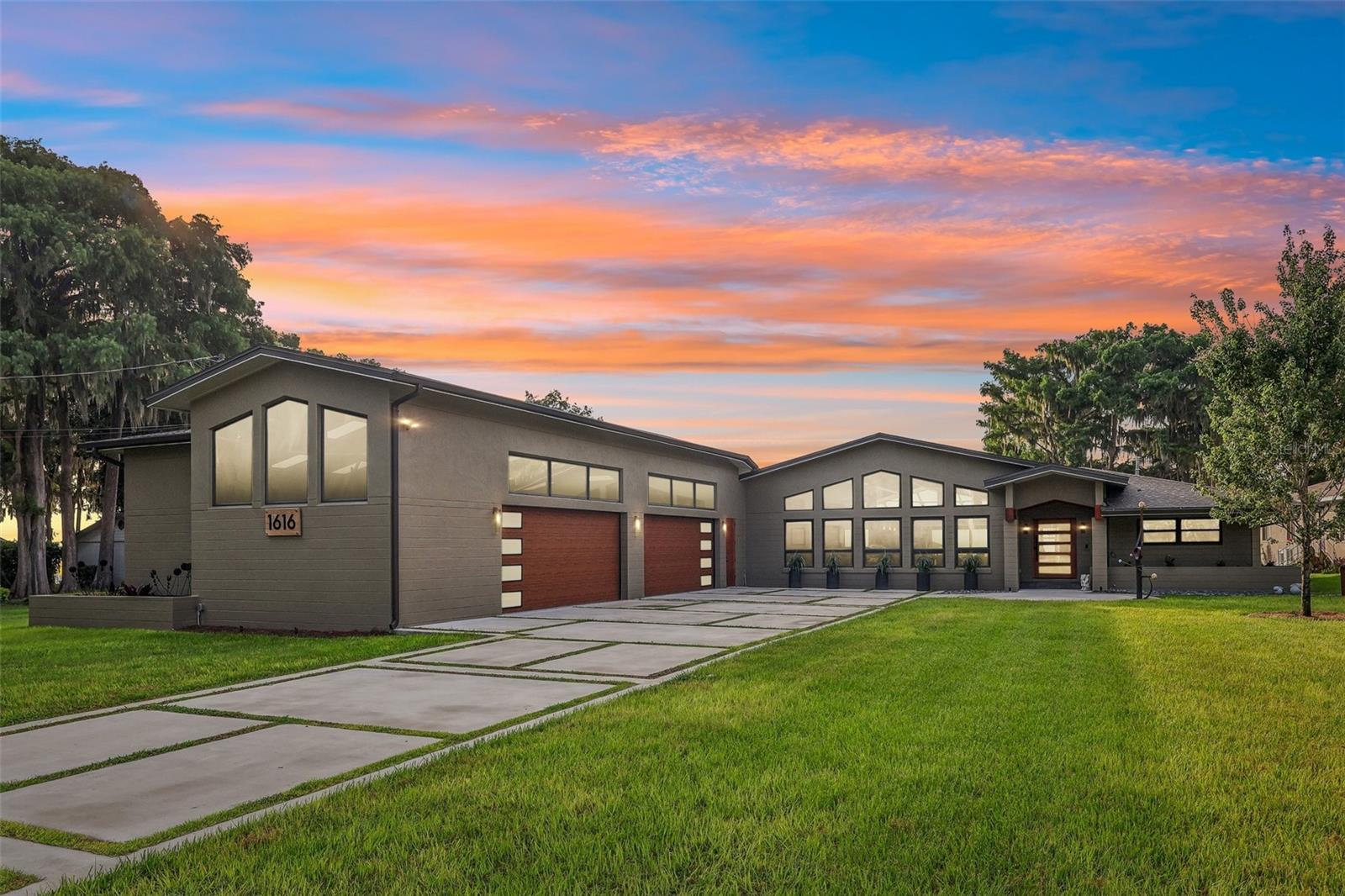 Photo of 1616 LOVES POINT DRIVE LEESBURG FL 34748
