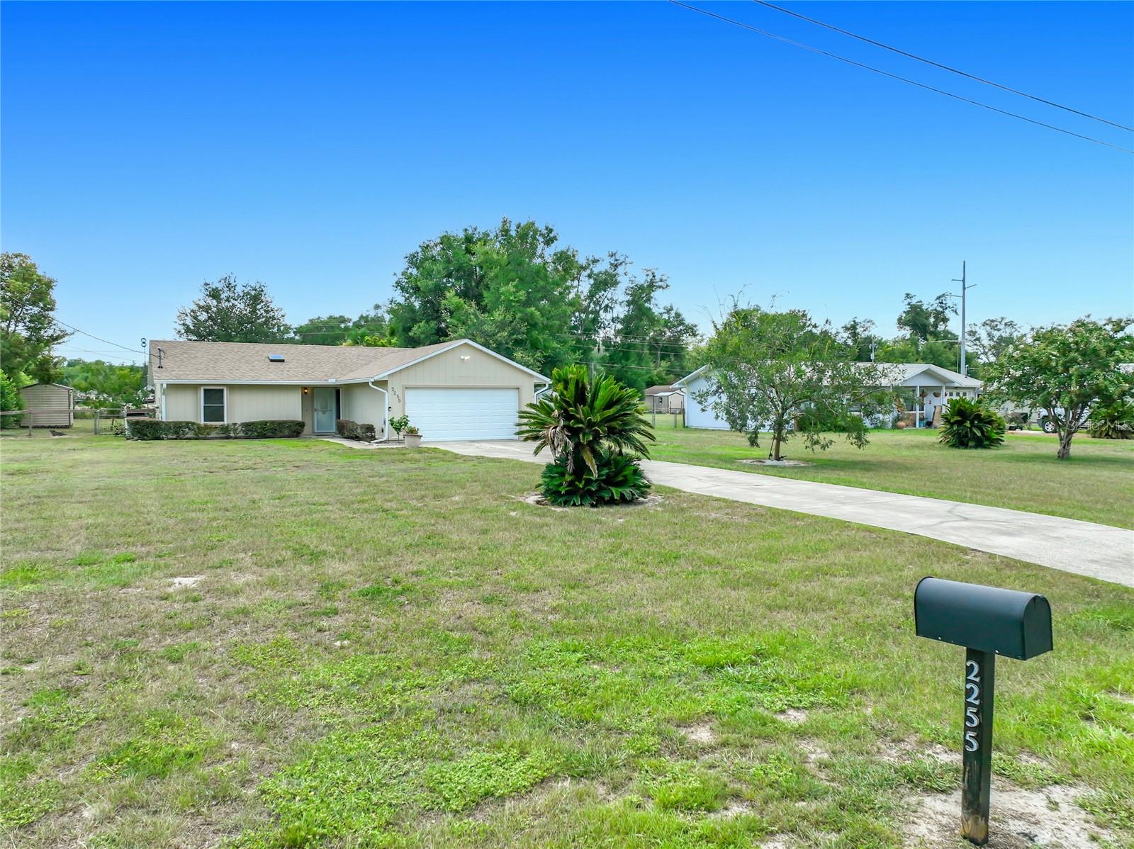 Photo of 2255 CROAT STREET MOUNT DORA FL 32757