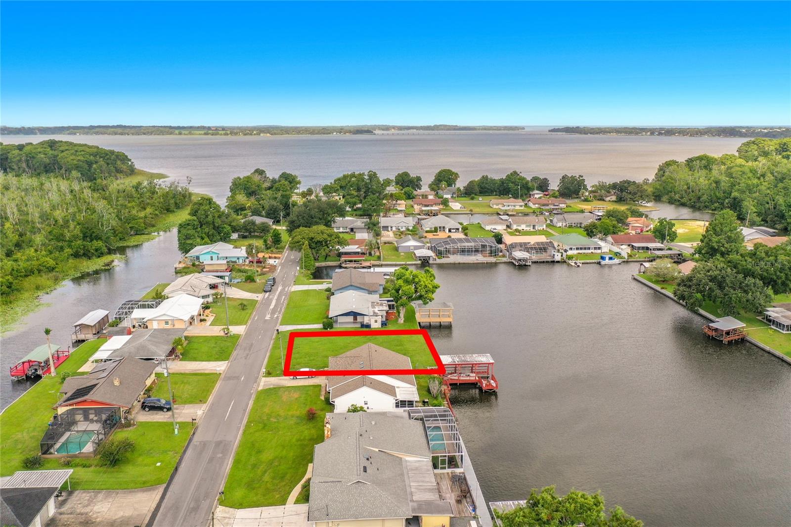 Photo of 13233 COUNTRY CLUB TAVARES FL 32778