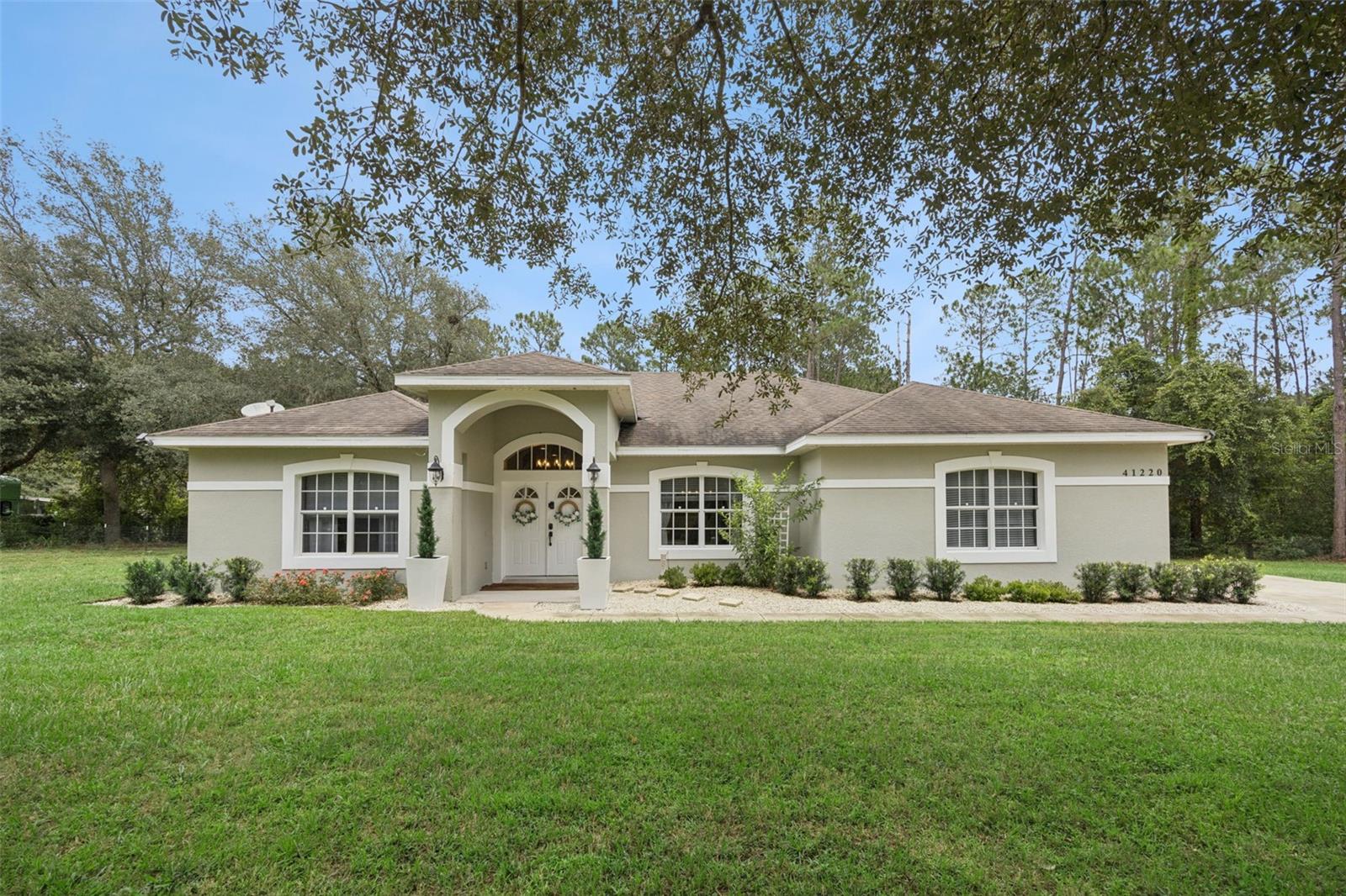 Photo of 41220 ALDER WAY EUSTIS FL 32736