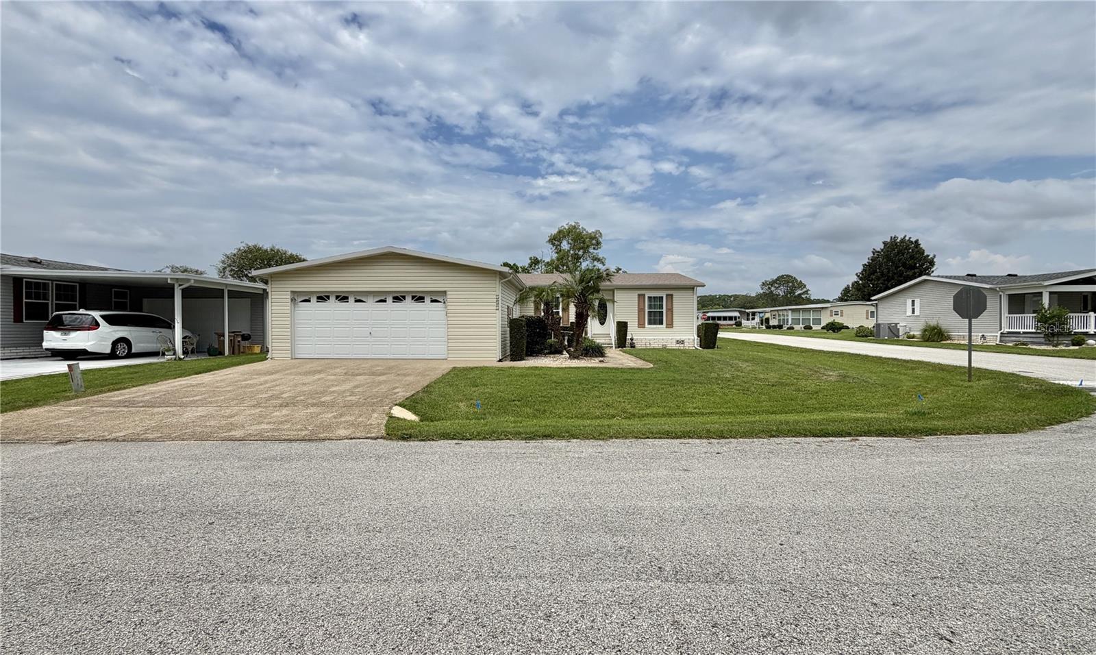 Photo of 151 SAGO PALM DRIVE LEESBURG FL 34748