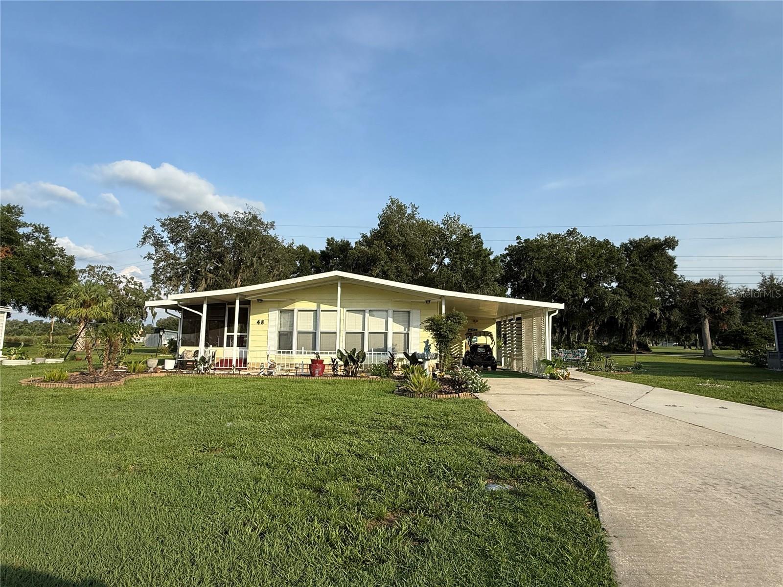 Photo of 48 S BOBWHITE ROAD WILDWOOD FL 34785