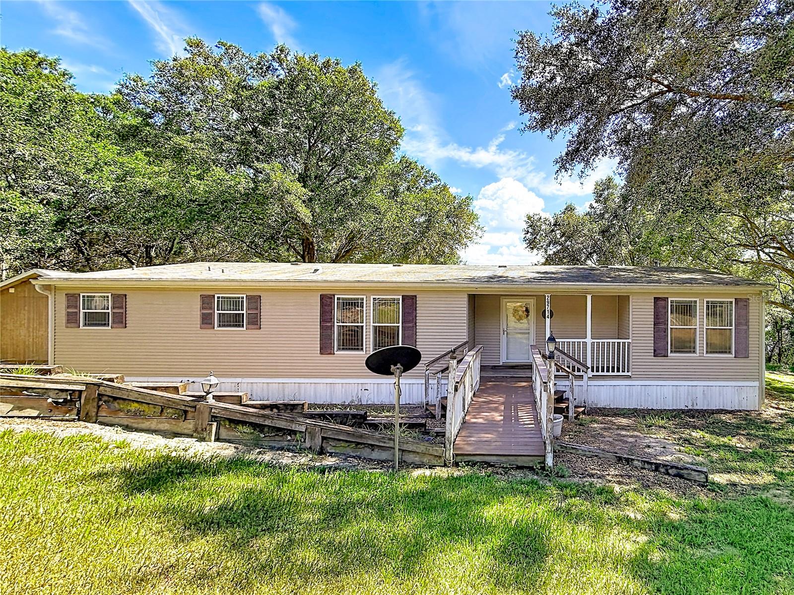 Photo of 29714 SE HIGHWAY 42 UMATILLA FL 32784