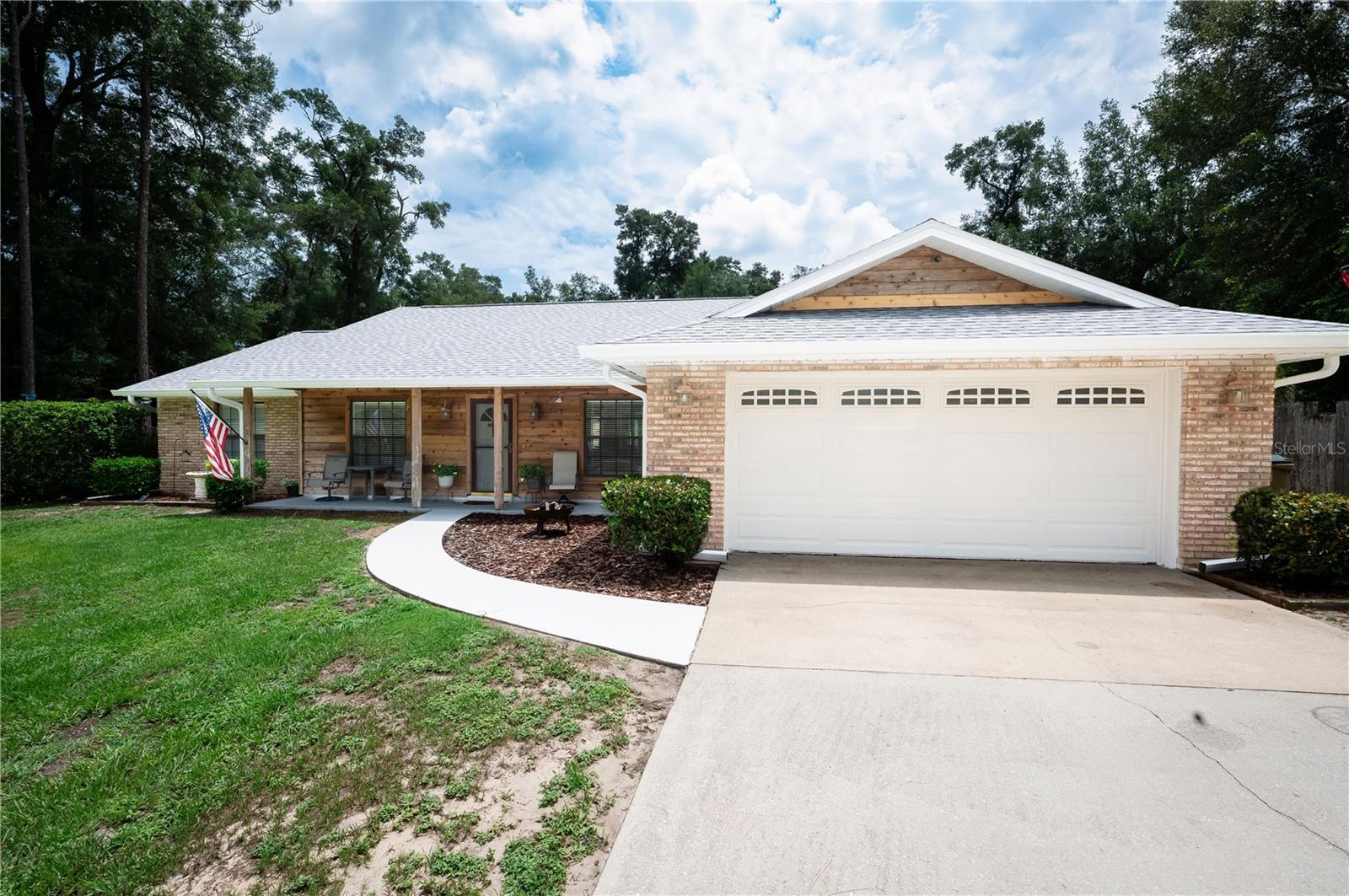 Photo of 23816 OAK TREE DRIVE SORRENTO FL 32776