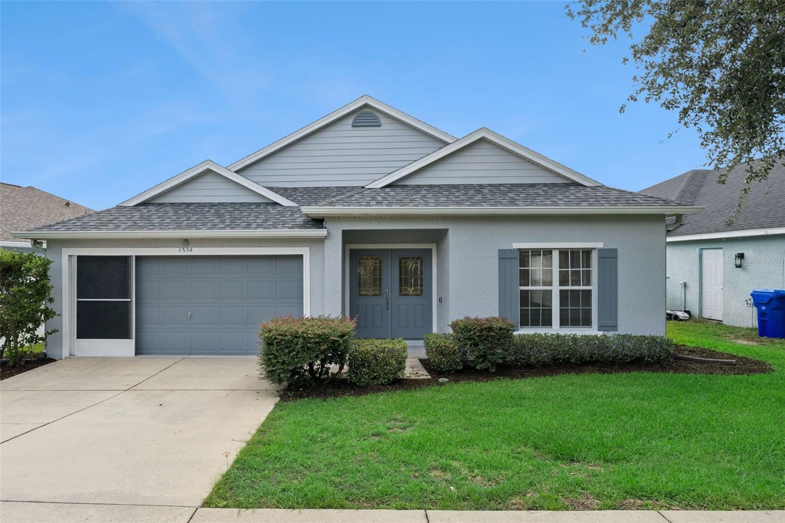 Photo of 1324 KELLOGG DRIVE TAVARES FL 32778