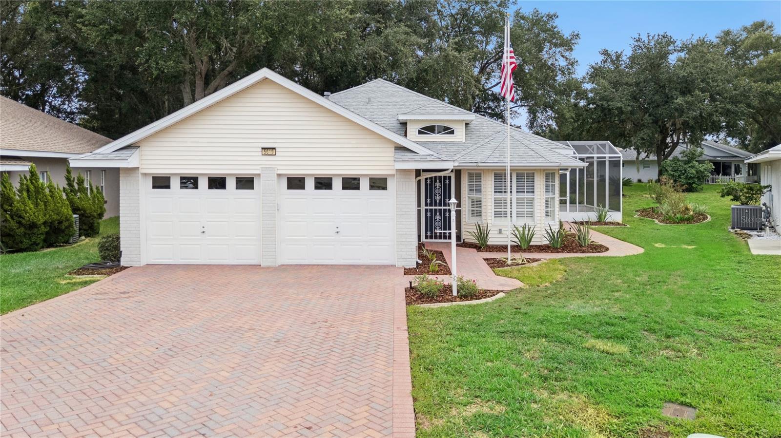 Photo of 5619 PRINCE ANDREW COURT LEESBURG FL 34748