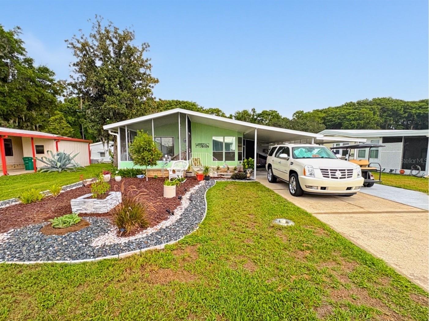 Photo of 413 S TIMBER TRAIL WILDWOOD FL 34785