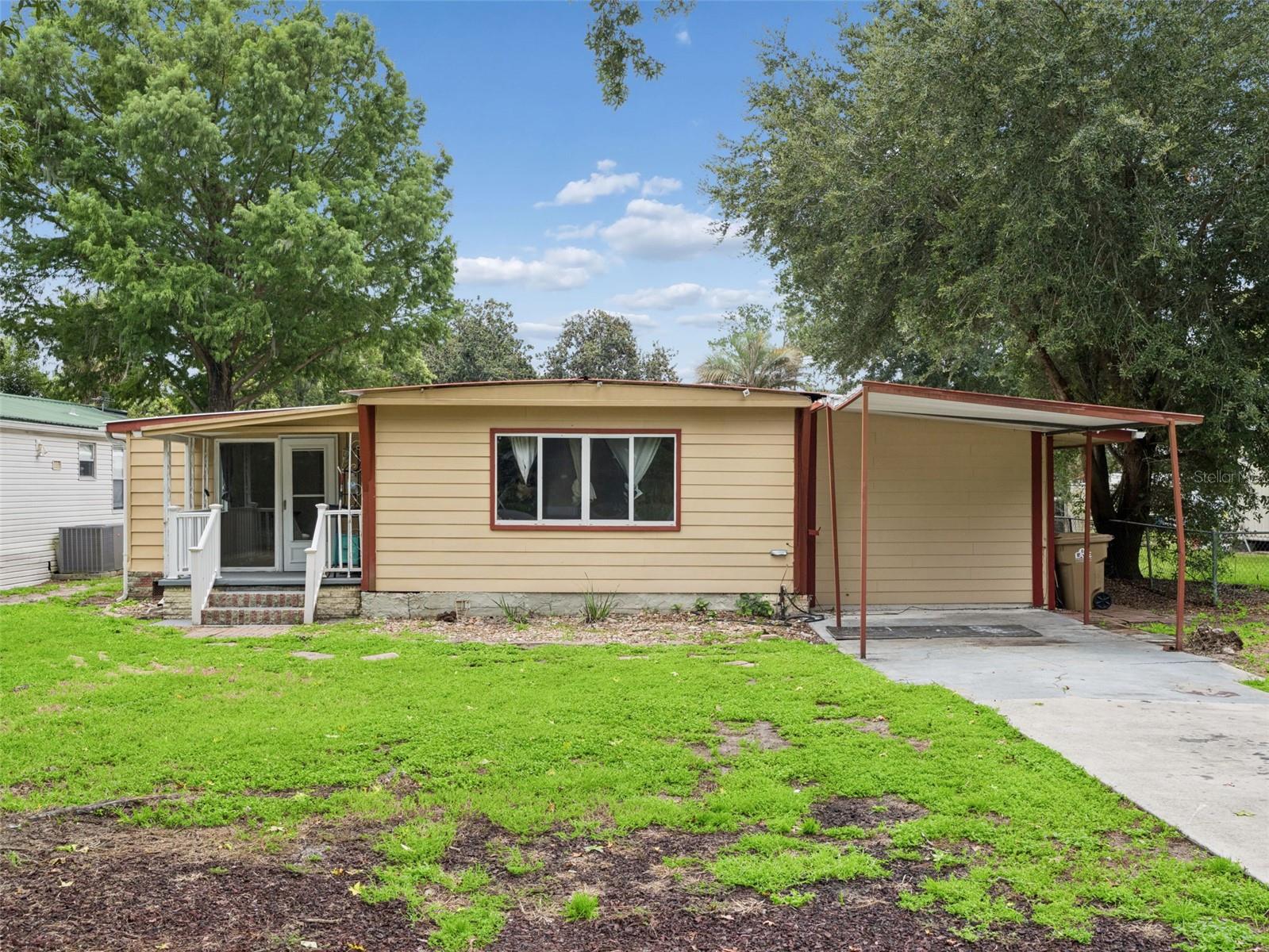 Photo of 13602 PALM DRIVE ASTATULA FL 34705