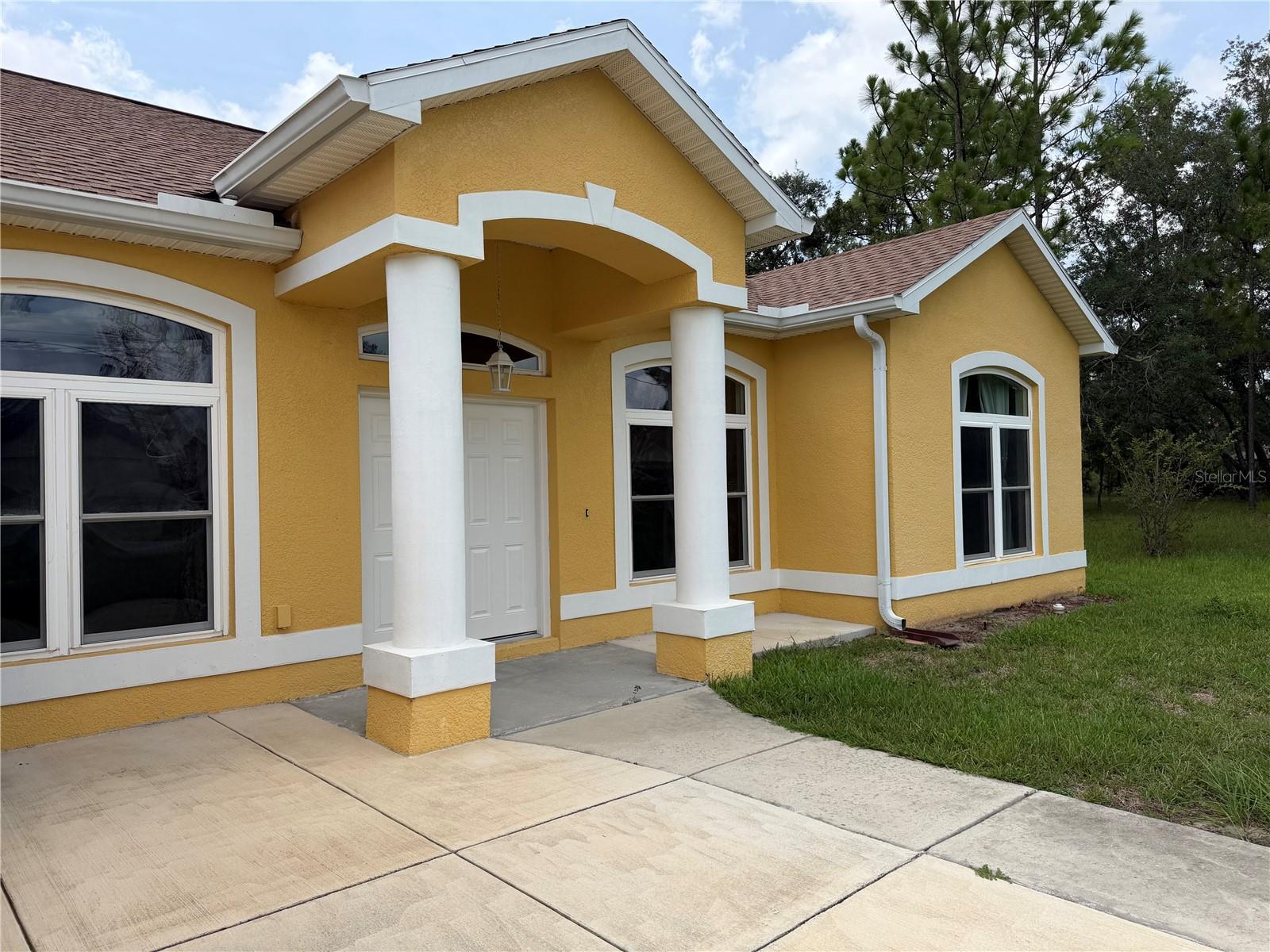 Photo of 18179 MABERLY ROAD WEEKI WACHEE FL 34614