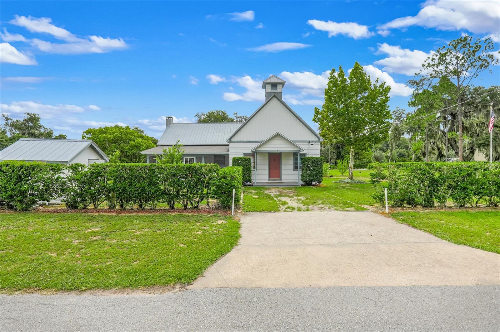 Photo of 13234 SOUTH CAROLINA AVENUE ASTATULA FL 34705