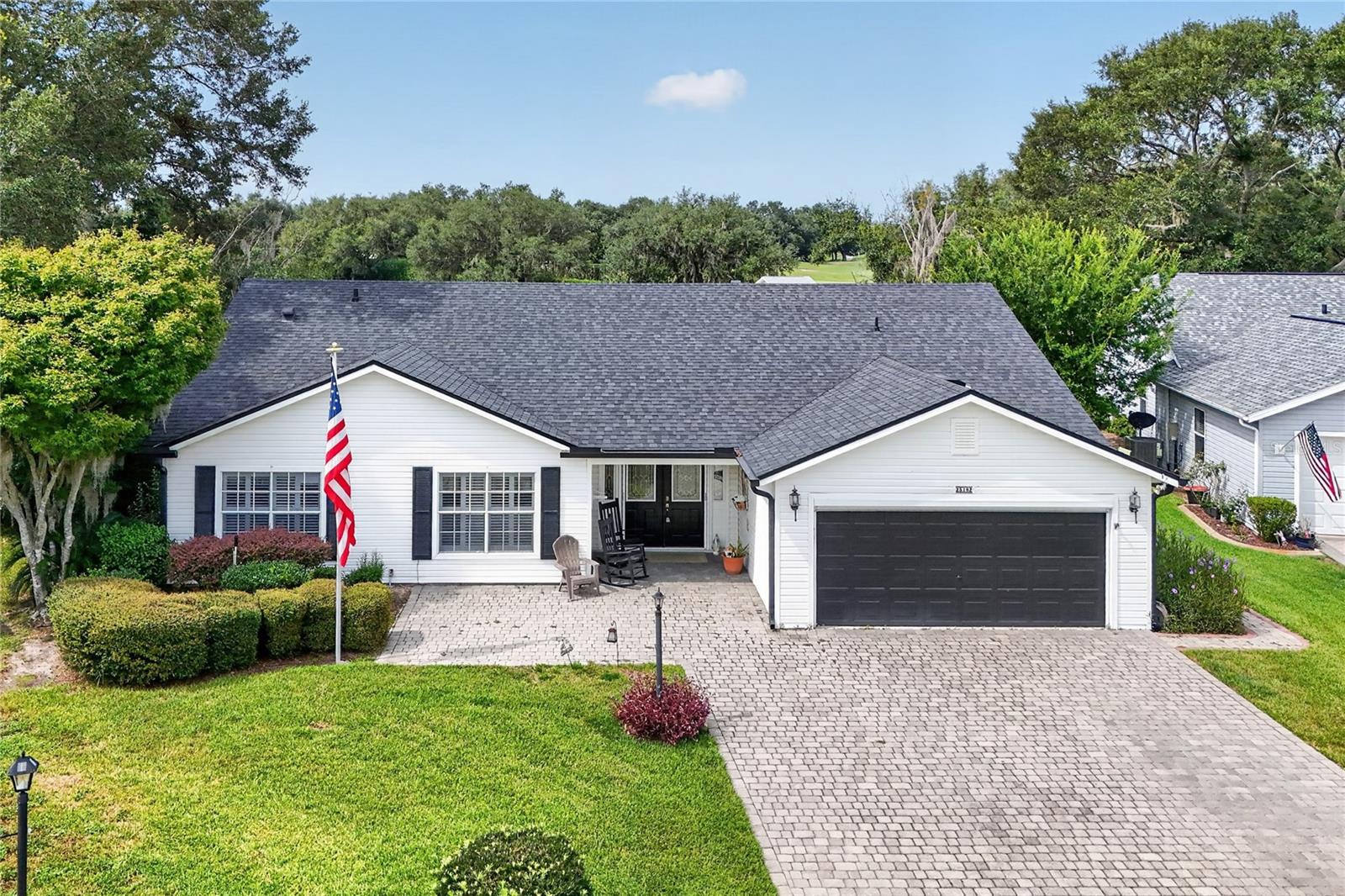 Photo of 25102 MERIWEATHER ROAD LEESBURG FL 34748