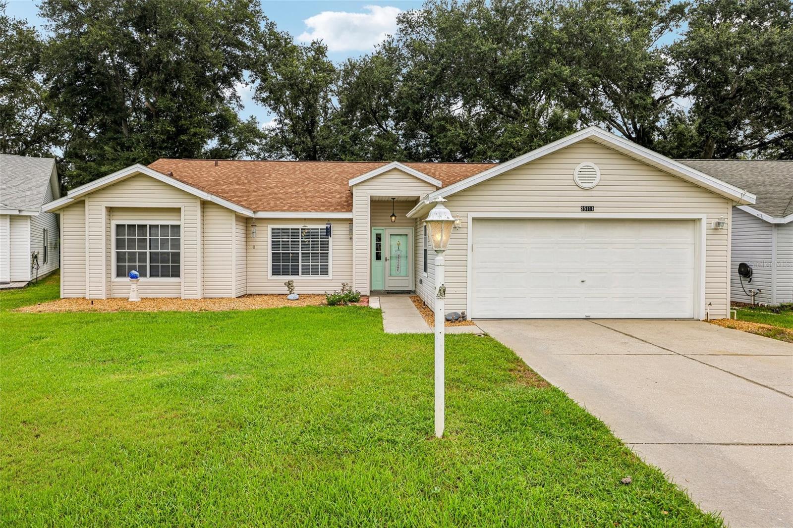 Photo of 25111 BONNIE BLUE COURT LEESBURG FL 34748