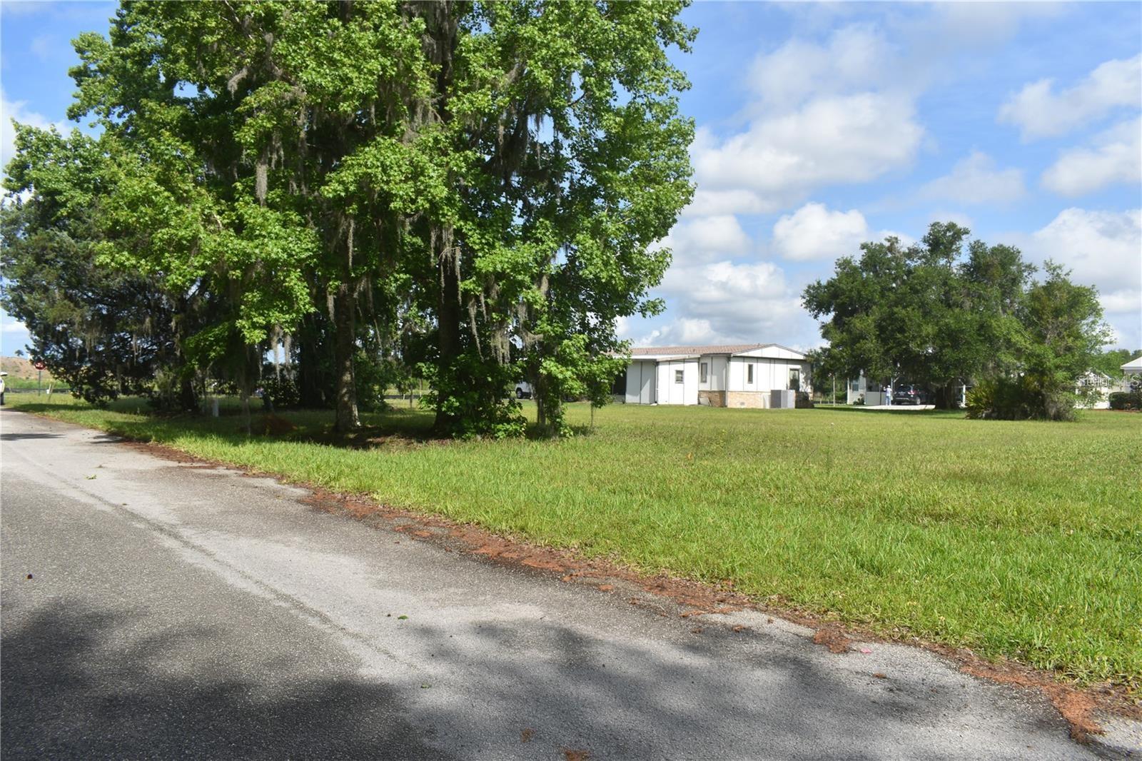 Photo of LOT 62 BLK C LEXINGTON CIRCLE WILDWOOD FL 34785