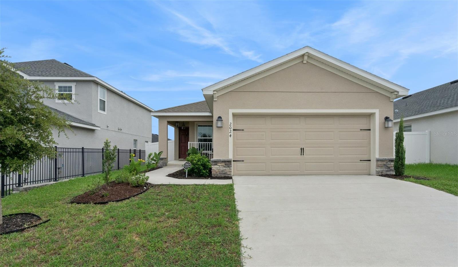 Photo of 2024 NOBLE DRIVE DAVENPORT FL 33837