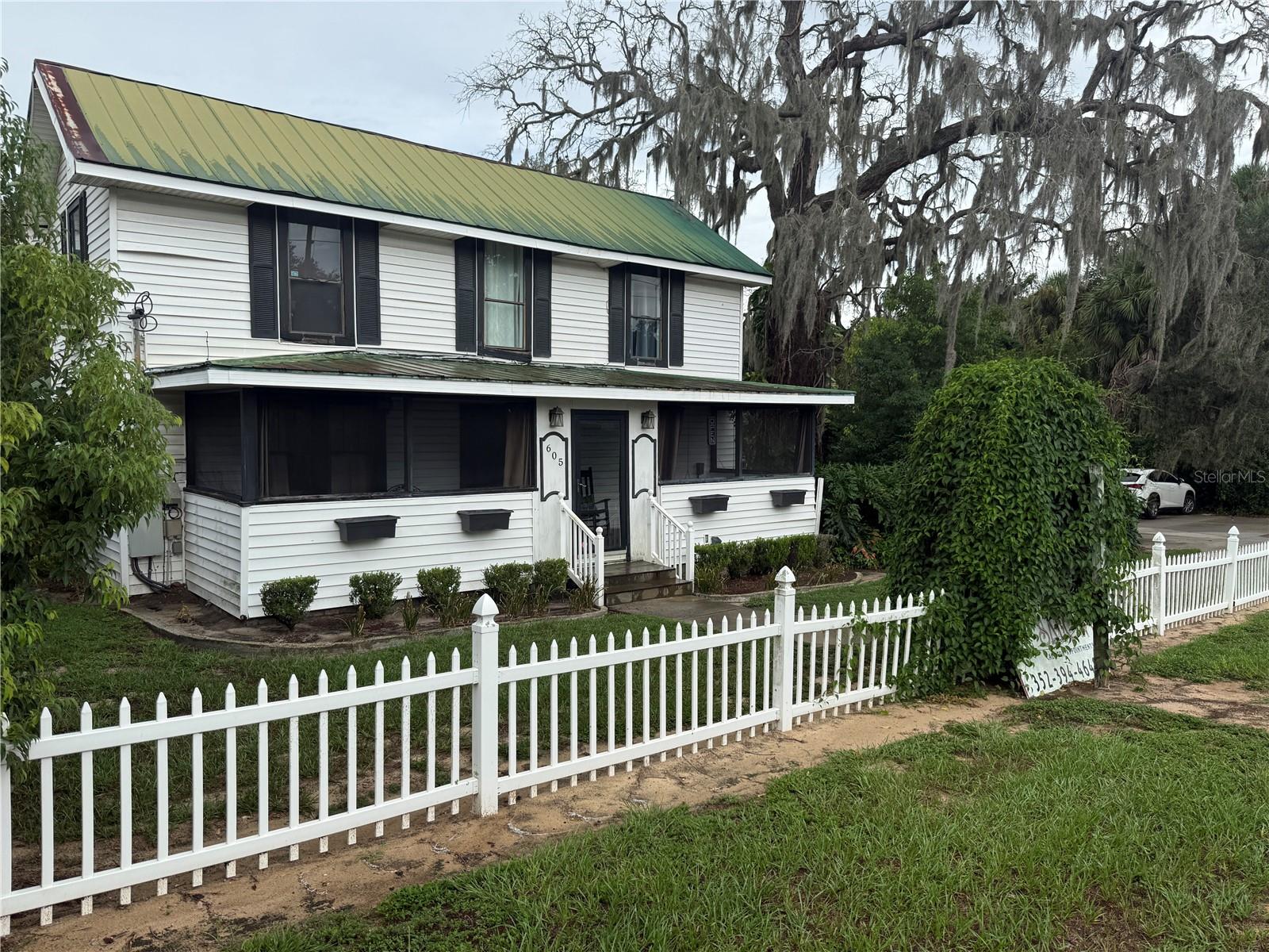 Photo of 605 S MAIN AVENUE MINNEOLA FL 34715