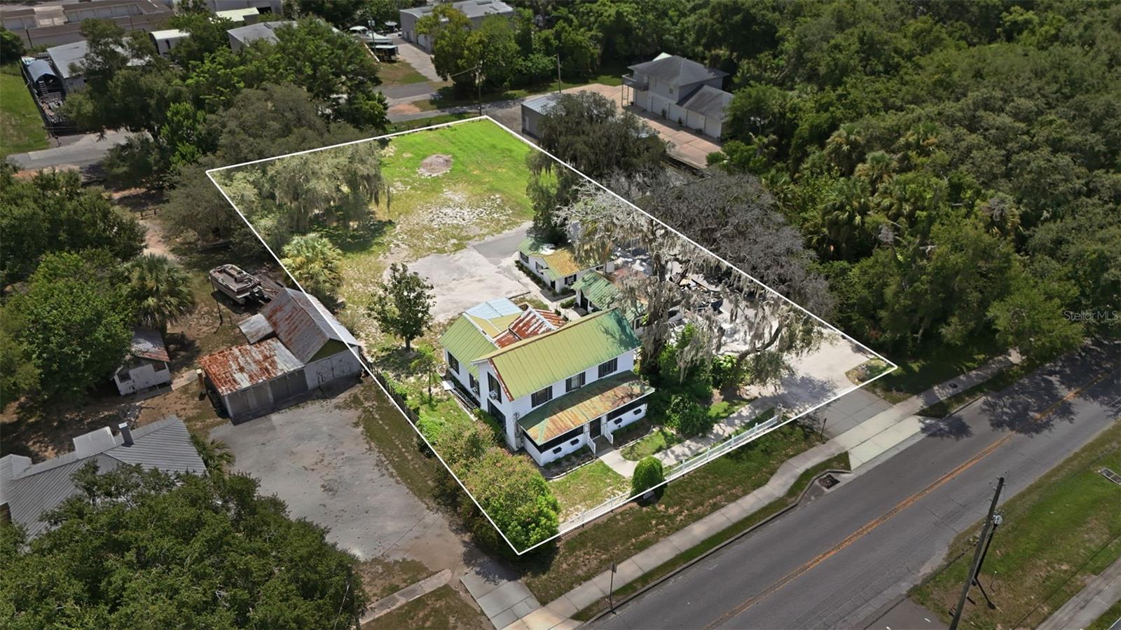 Photo of 605 S MAIN AVENUE MINNEOLA FL 34715