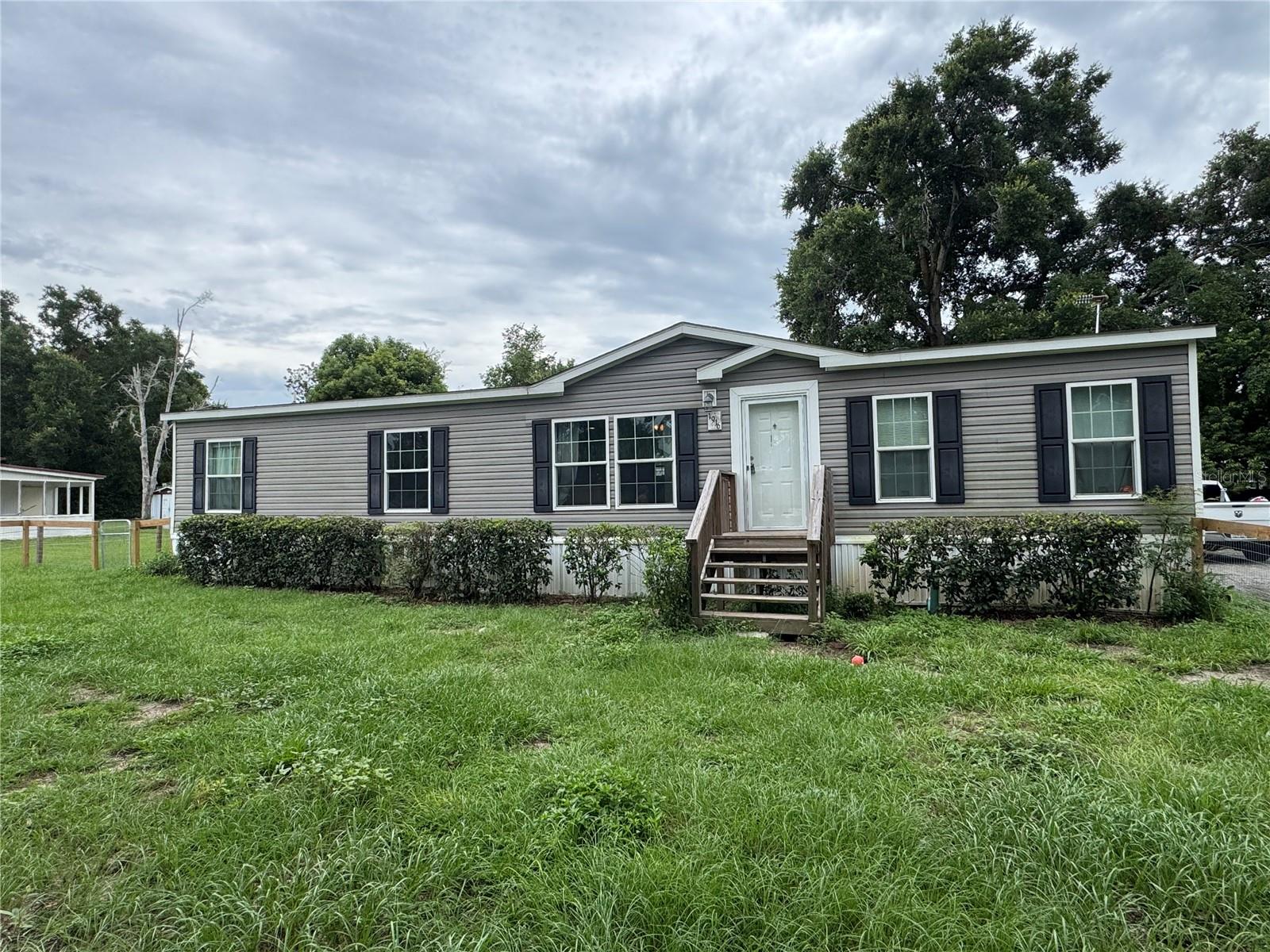 Photo of 1916 FRUITLAND PARK BOULEVARD FRUITLAND PARK FL 34731